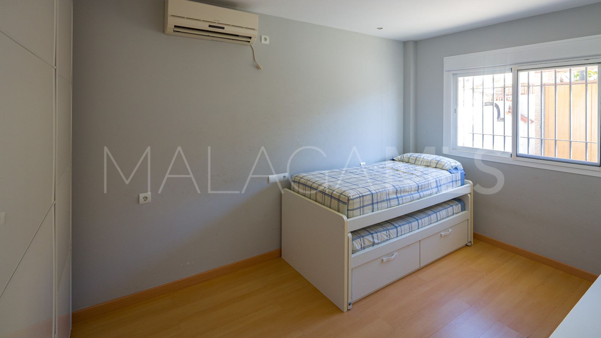 Villa for sale in Elviria Playa