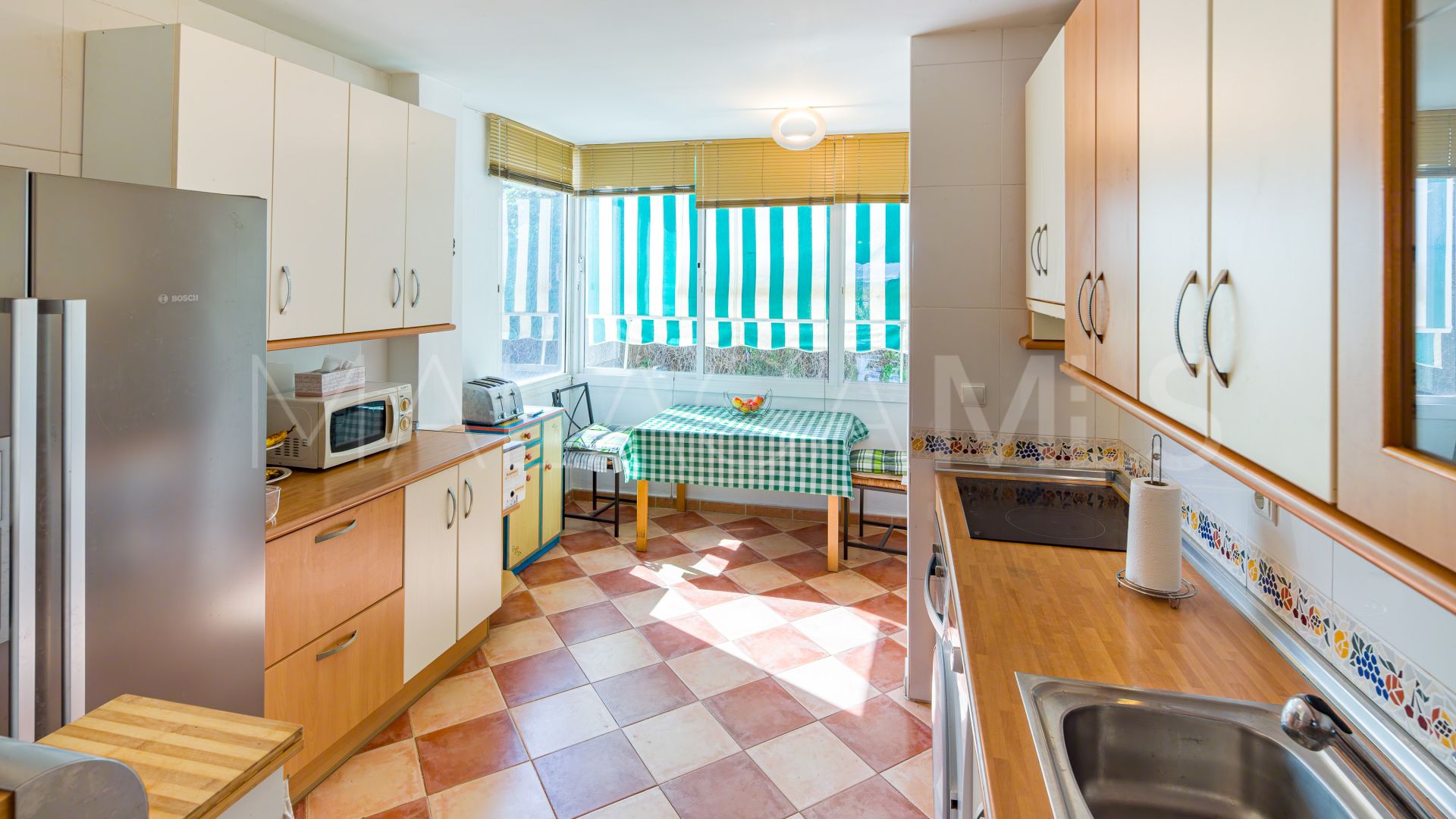 3 bedrooms apartment in Nueva Andalucia for sale
