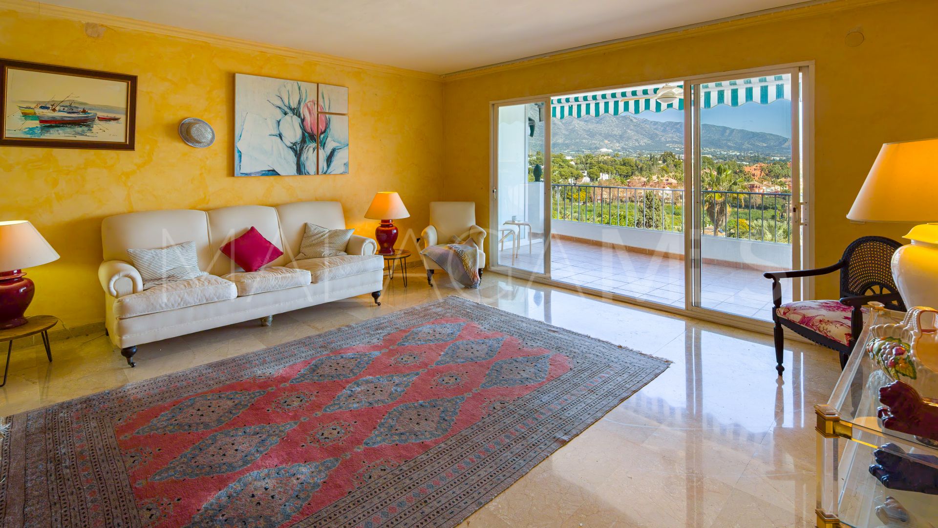 3 bedrooms apartment in Nueva Andalucia for sale