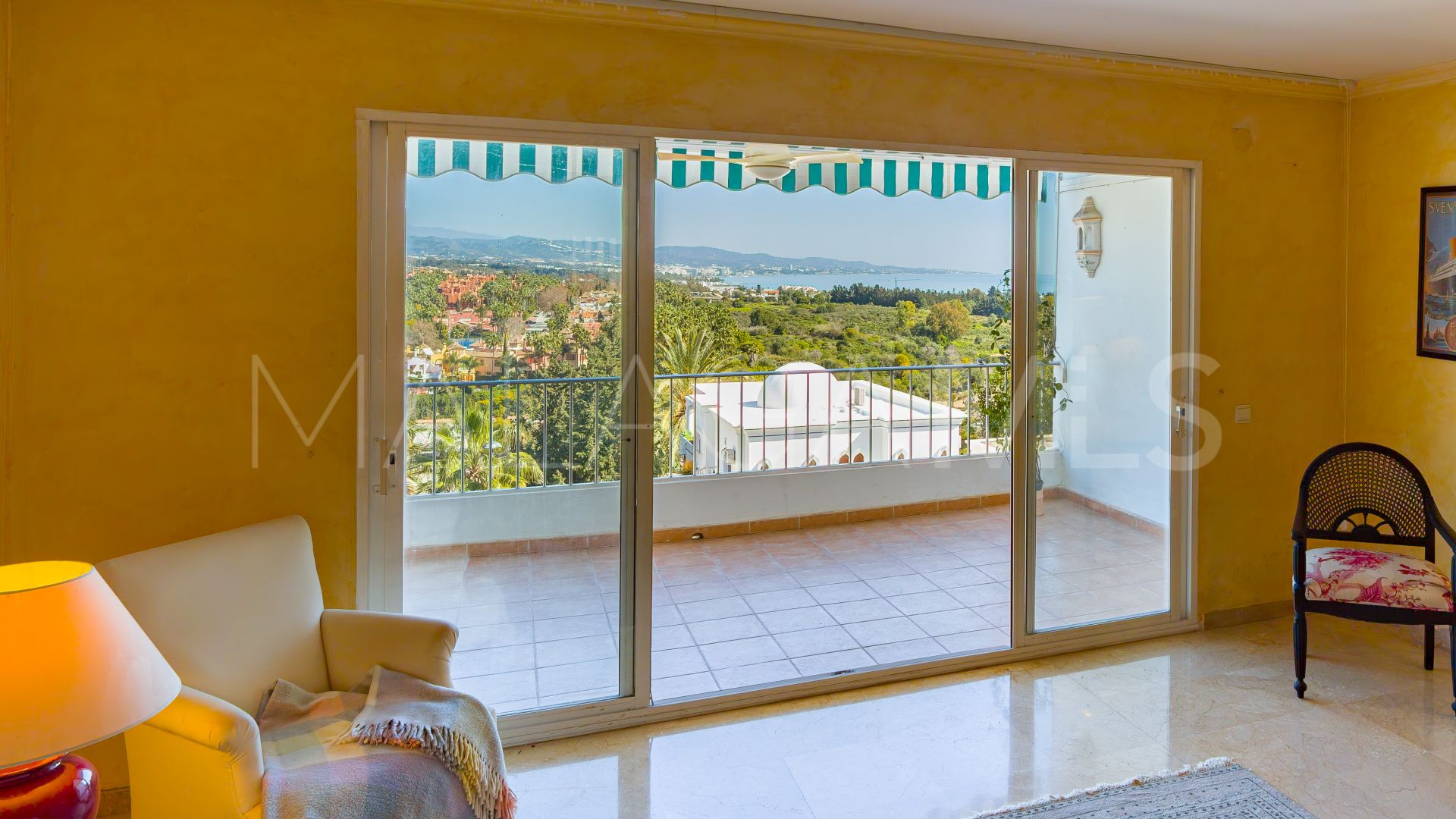 3 bedrooms apartment in Nueva Andalucia for sale