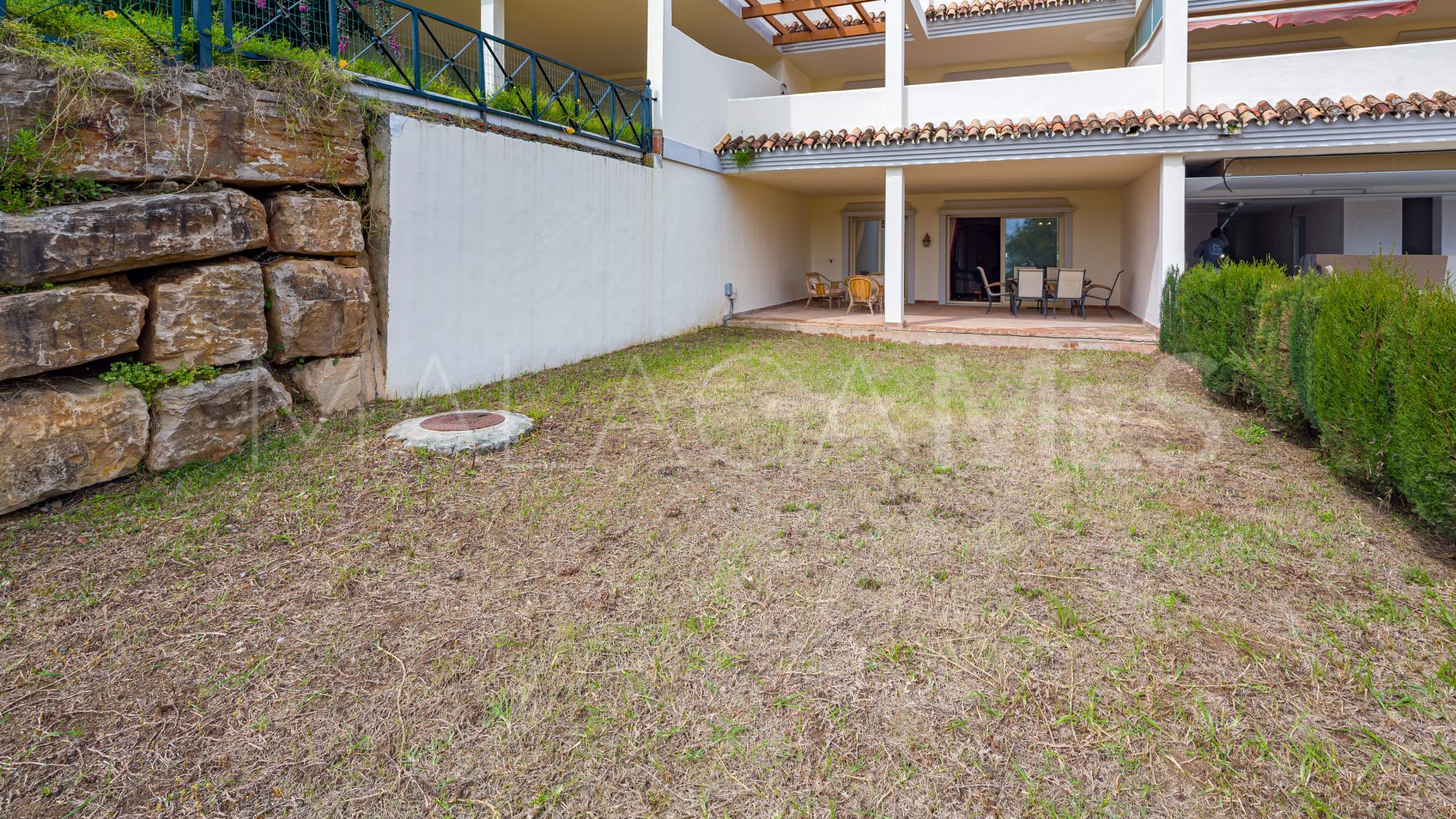 Markplanslägenhet for sale in Palacetes Los Belvederes
