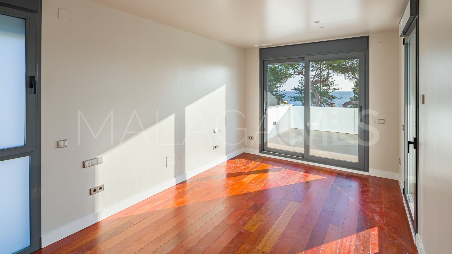 Villa for sale in Marbesa