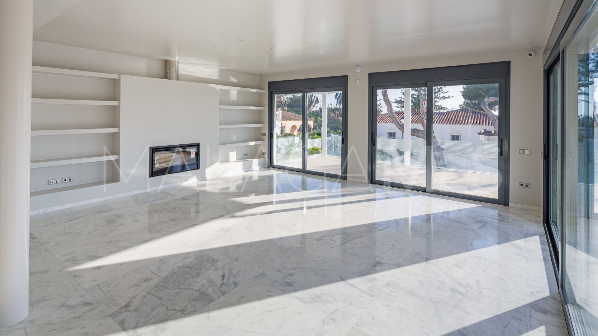 Villa for sale in Marbesa