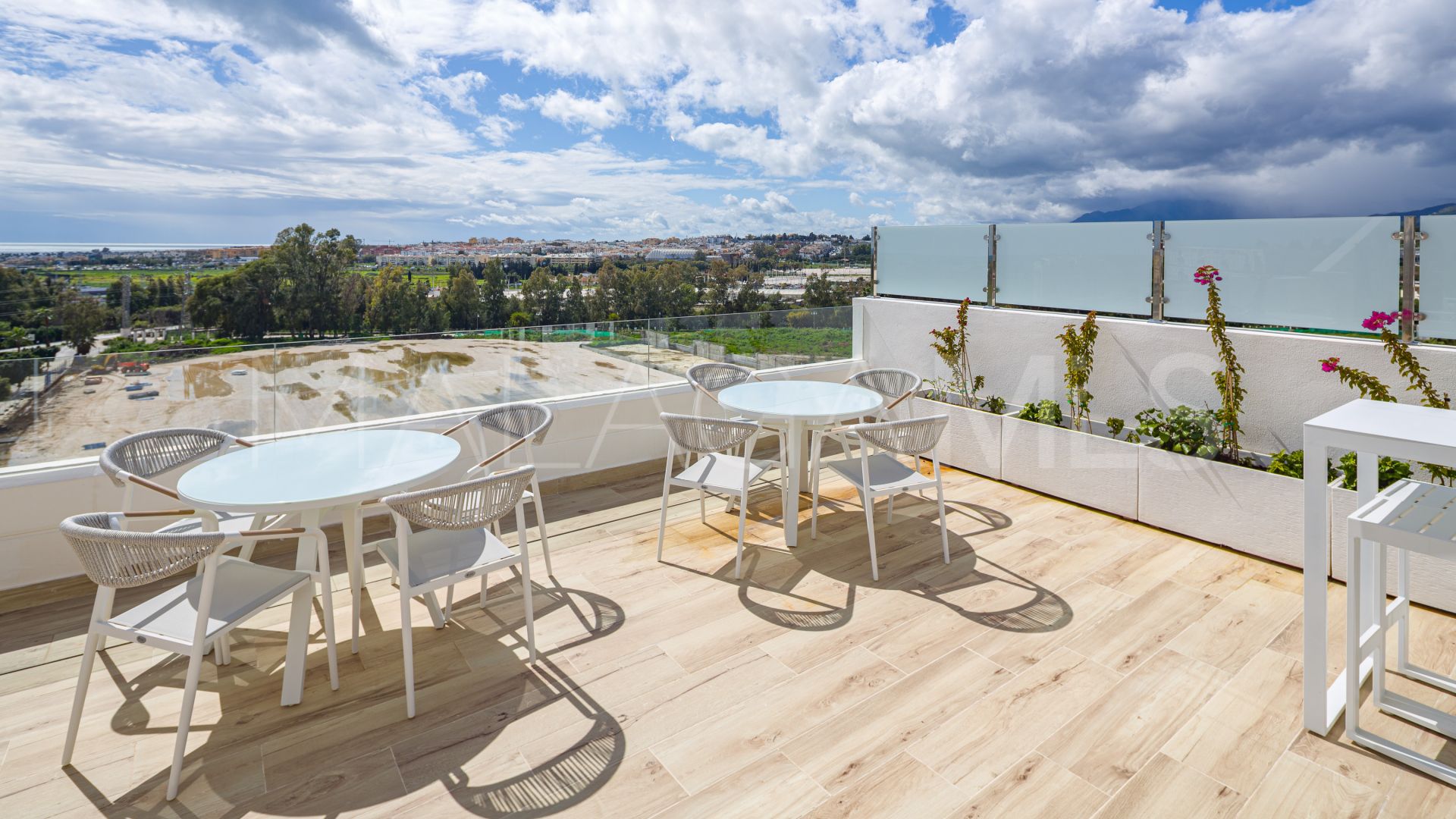 Nueva Andalucia, apartamento for sale with 2 bedrooms