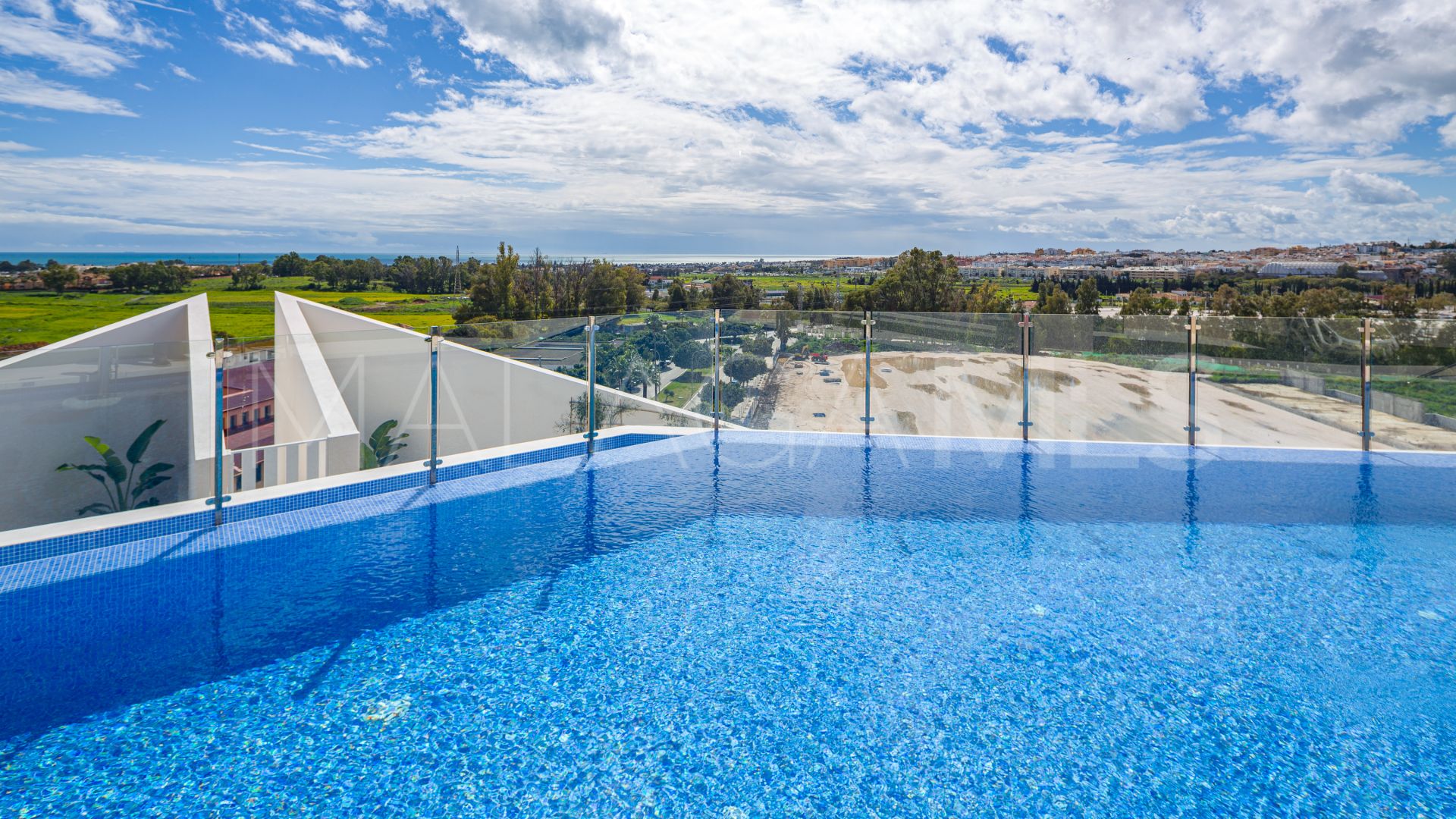 Nueva Andalucia, apartamento for sale with 2 bedrooms