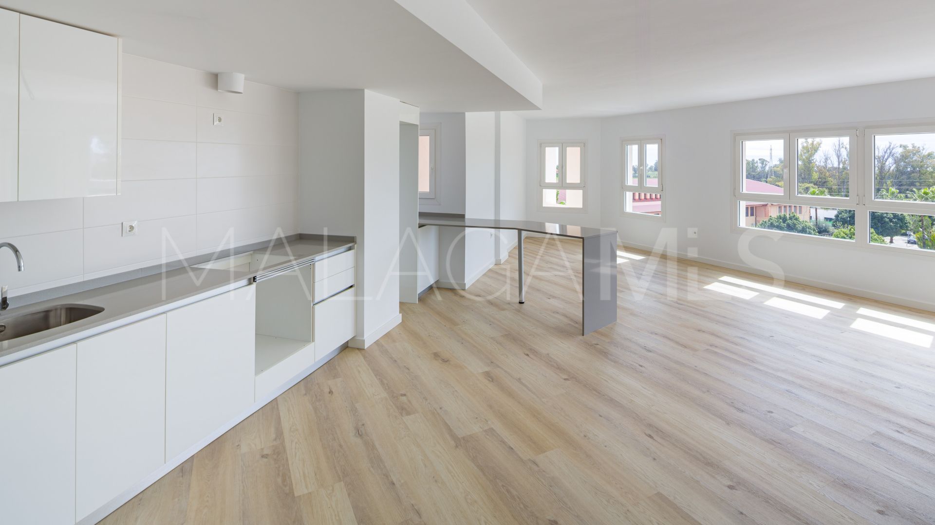 Nueva Andalucia, apartamento for sale with 2 bedrooms
