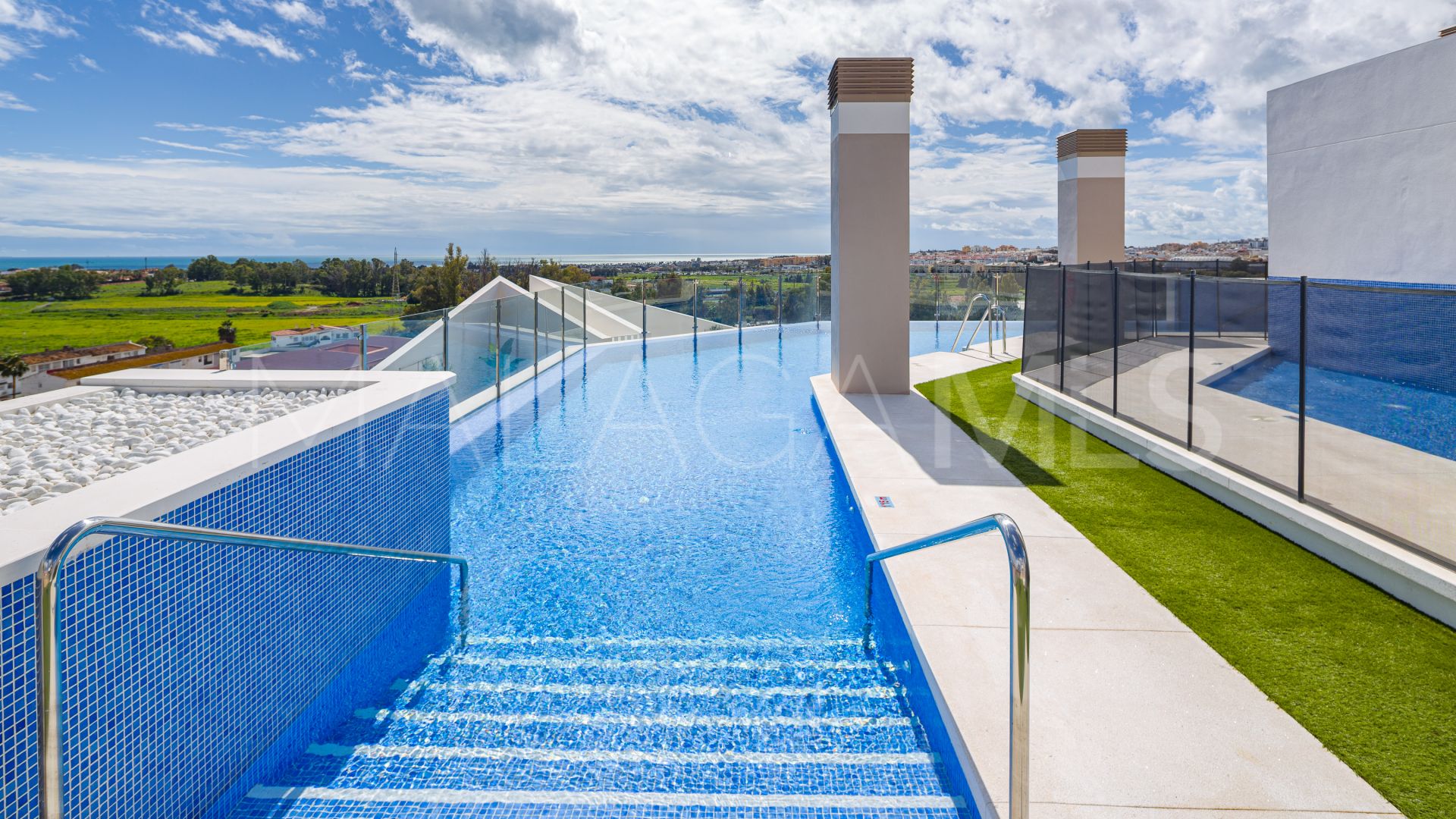 Nueva Andalucia, apartamento for sale with 2 bedrooms