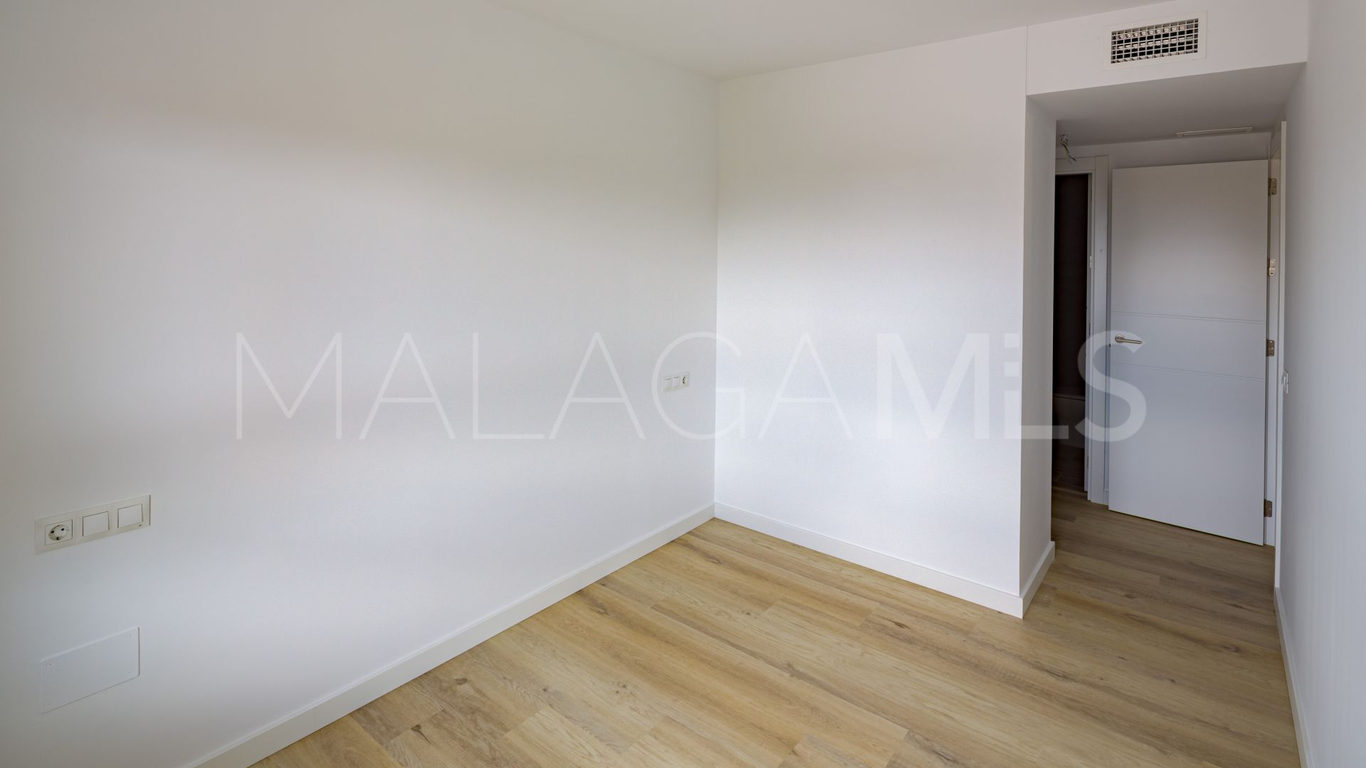 Nueva Andalucia, apartamento for sale with 2 bedrooms
