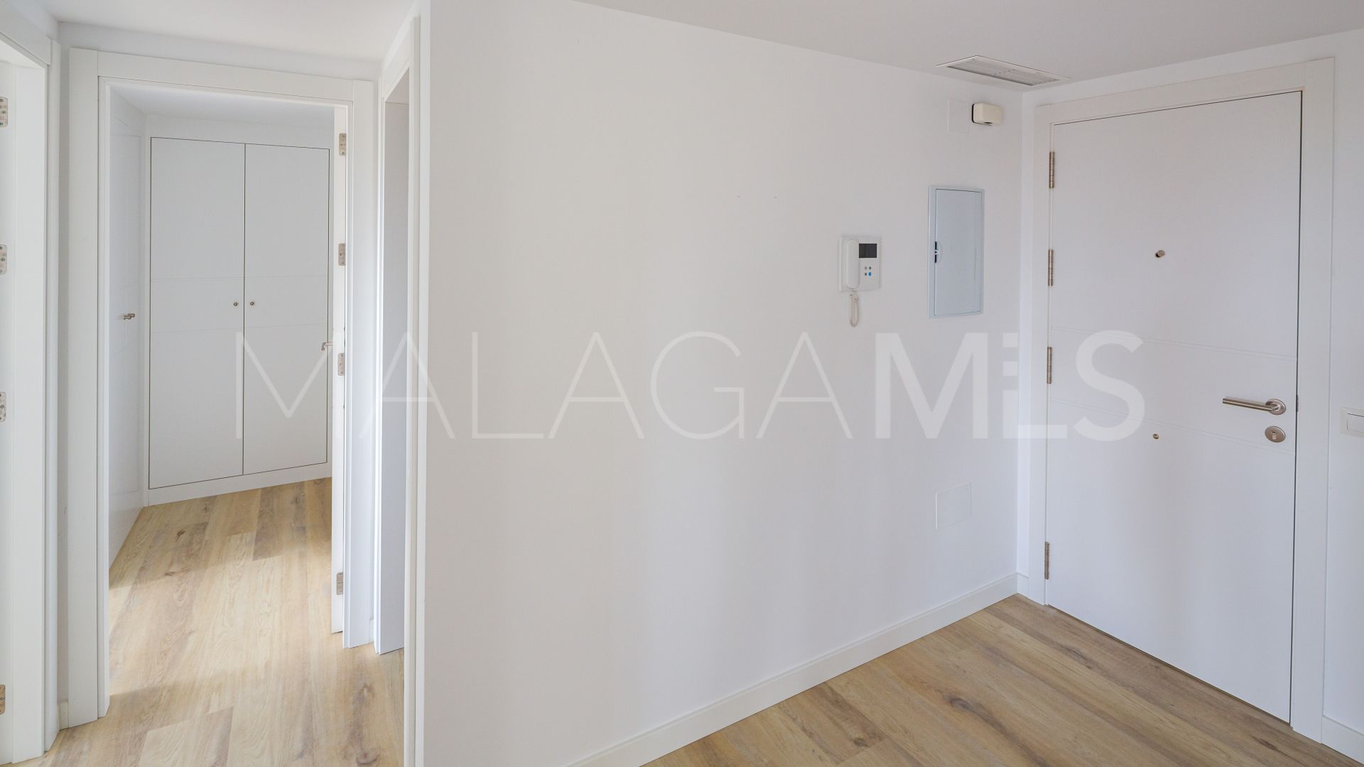 Nueva Andalucia, apartamento for sale with 2 bedrooms