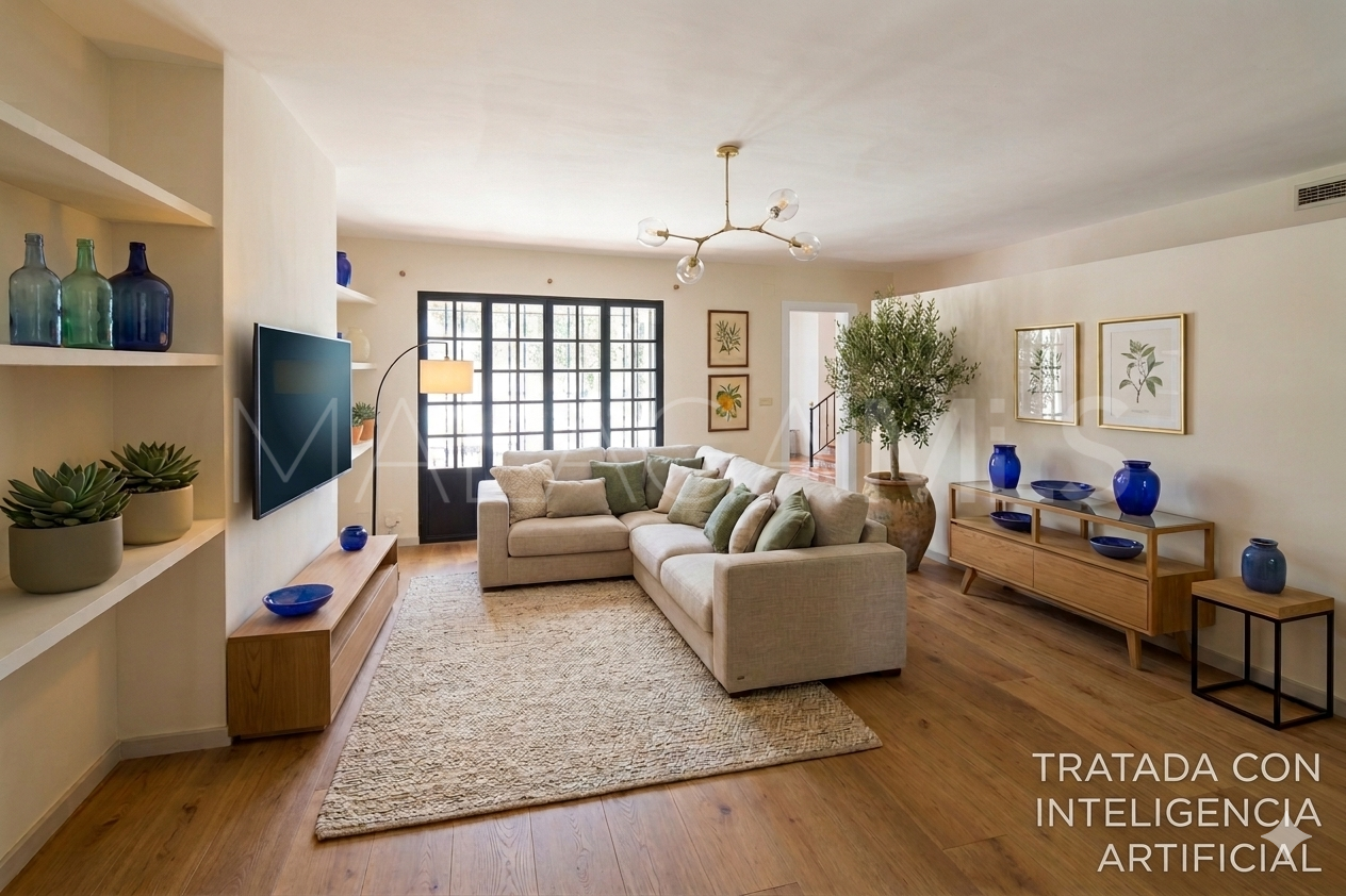 Maison de ville for sale in Guadalmina Baja