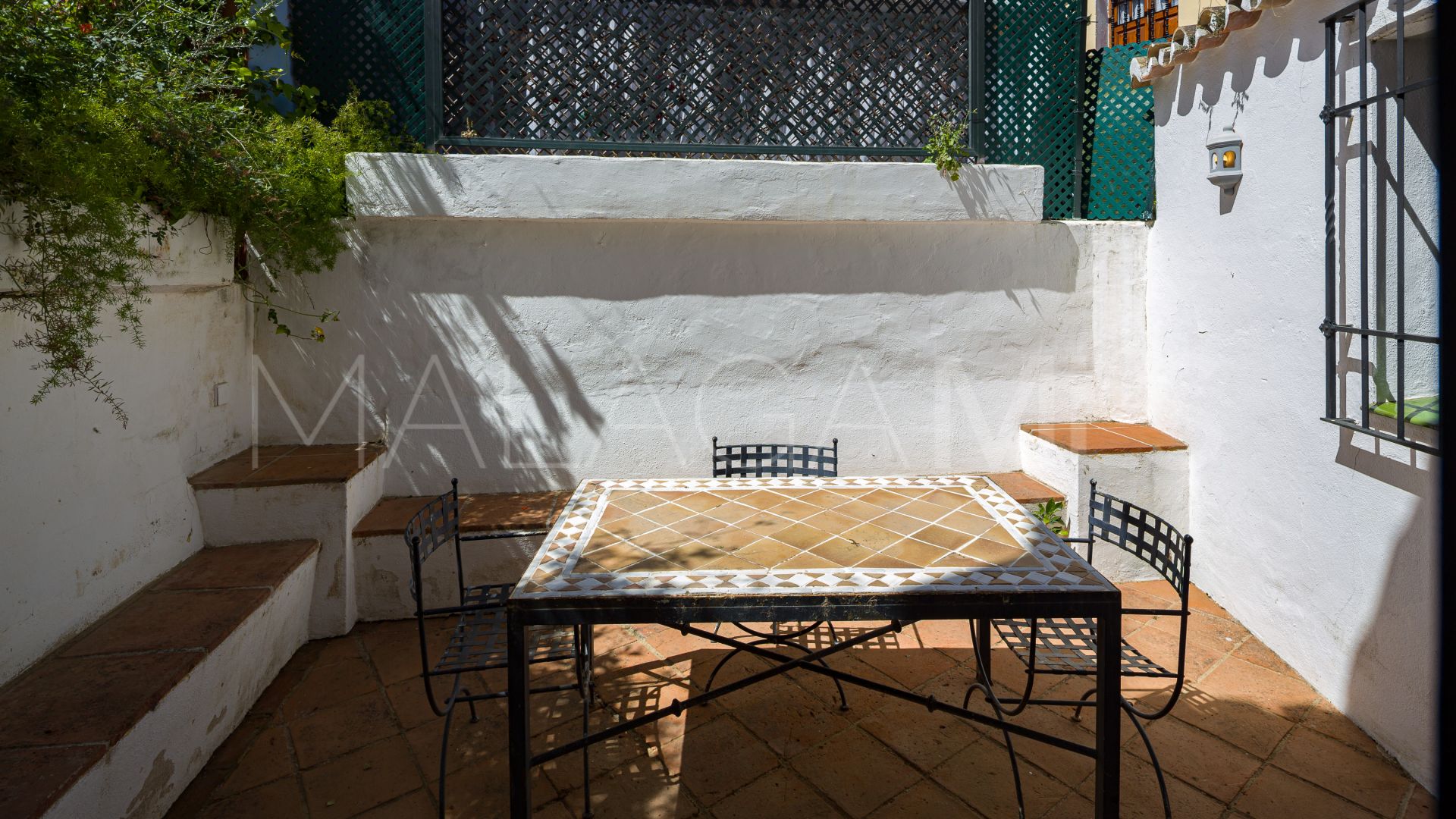 Maison de ville for sale in Guadalmina Baja