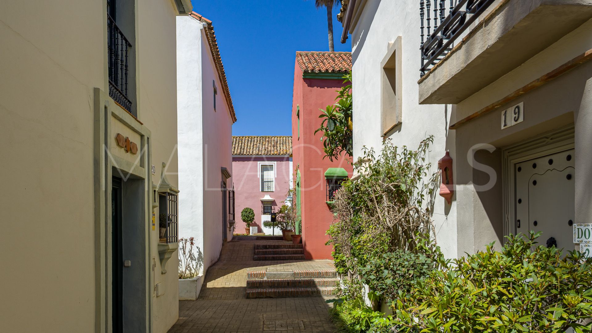 Maison de ville for sale in Guadalmina Baja