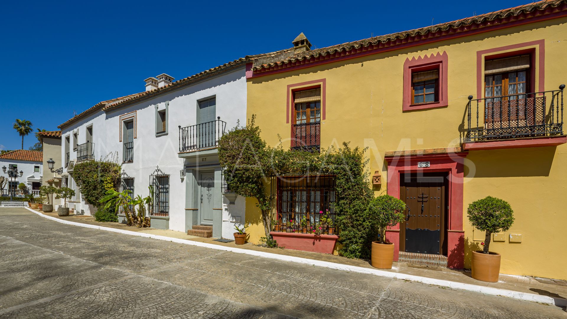 Maison de ville for sale in Guadalmina Baja