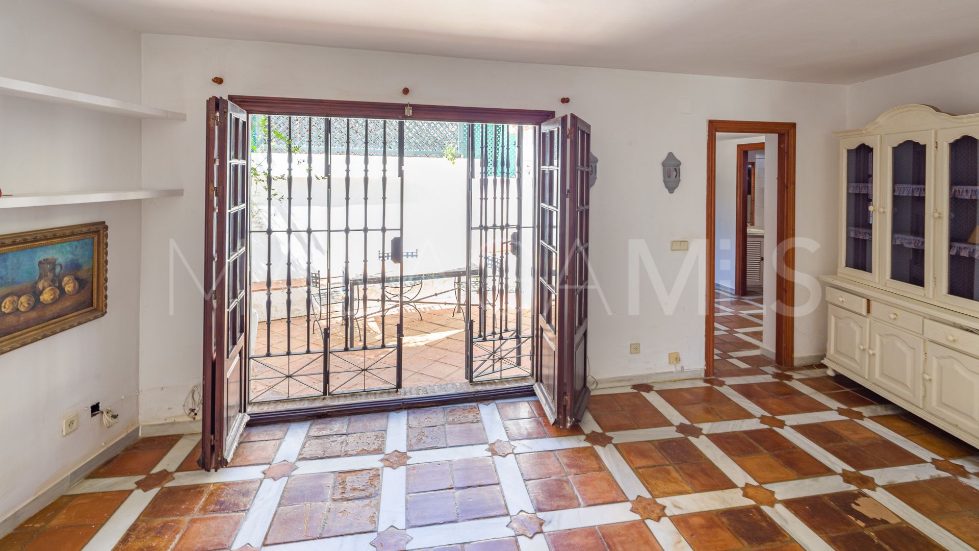 Maison de ville for sale in Guadalmina Baja