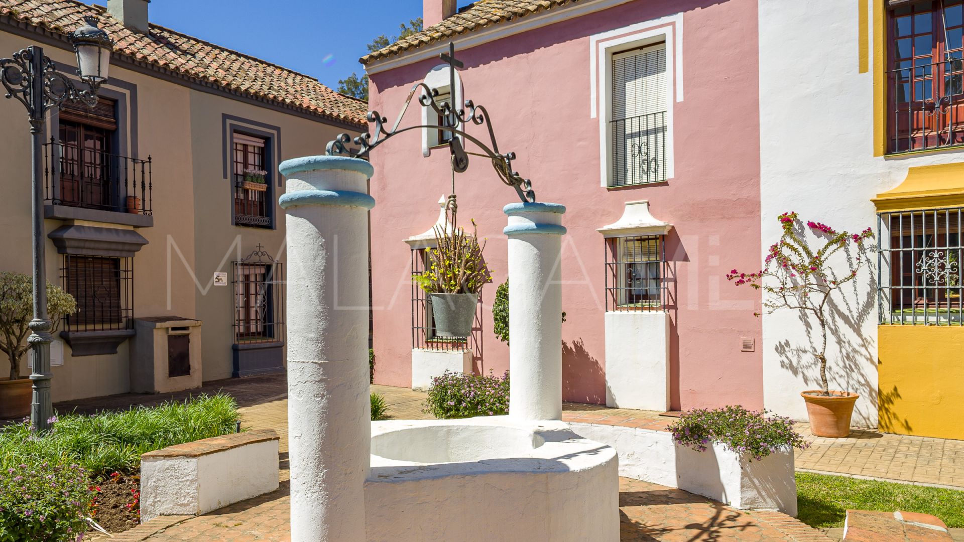 Maison de ville for sale in Guadalmina Baja