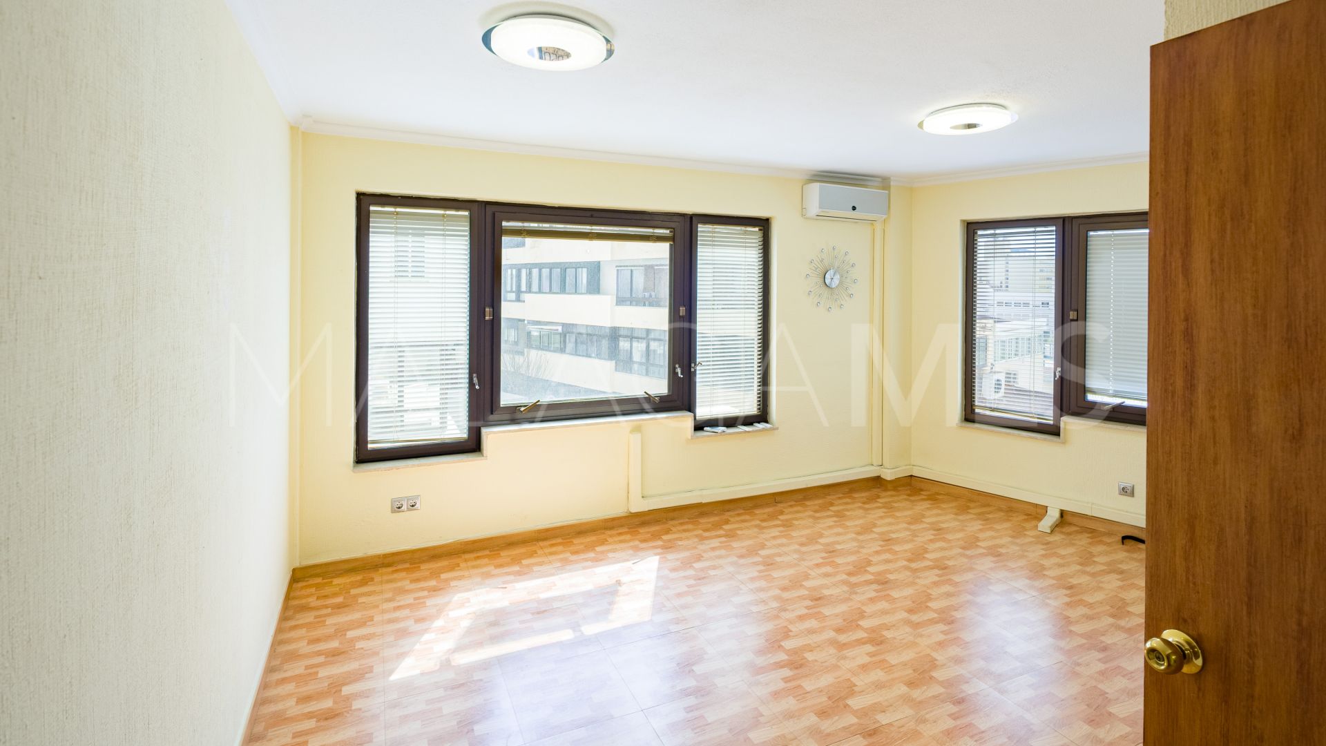 Büro for sale in Marbella Centro