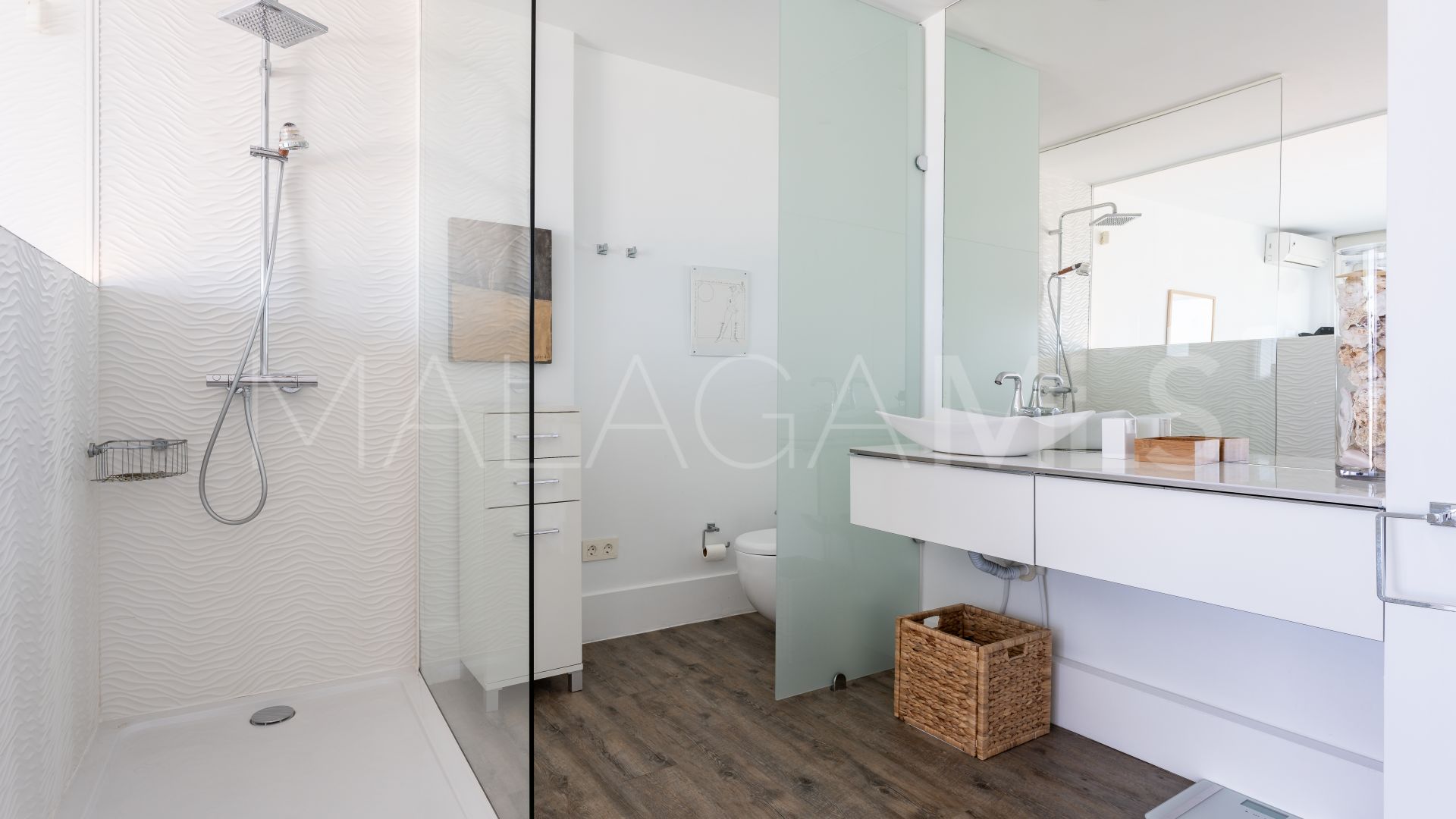 Atico duplex for sale in Sitio de Calahonda