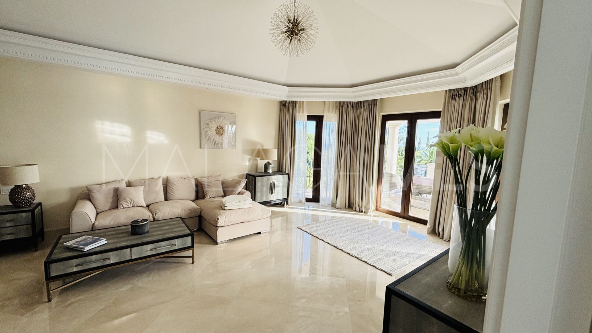 8 bedrooms Sierra Blanca villa for sale