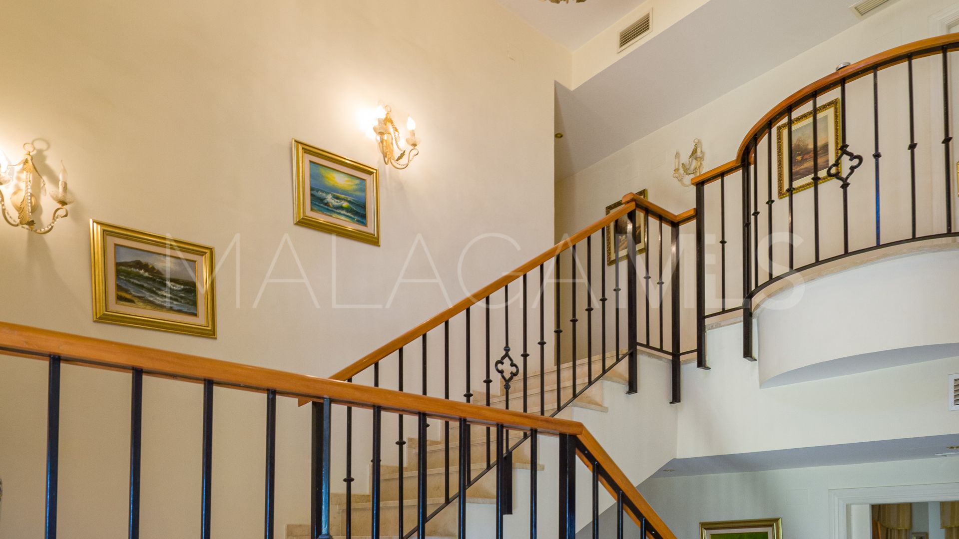 Parvilla for sale in Guadalmina Alta