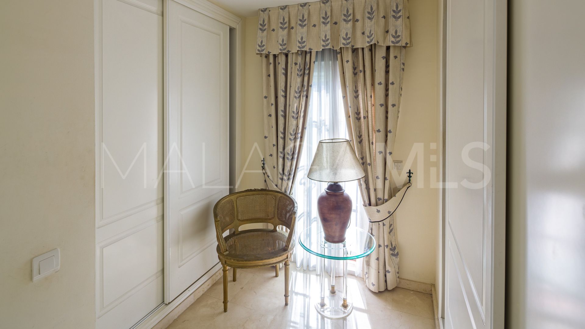 Parvilla for sale in Guadalmina Alta