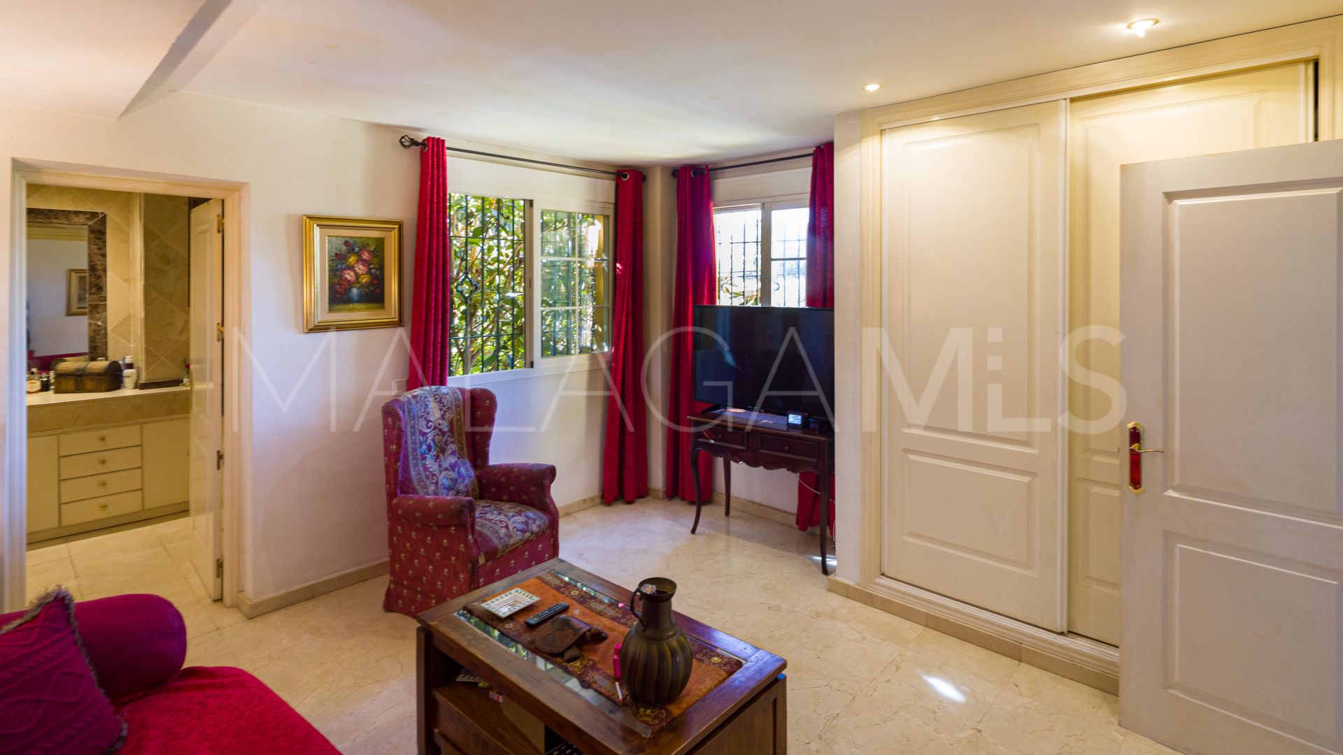 Parvilla for sale in Guadalmina Alta