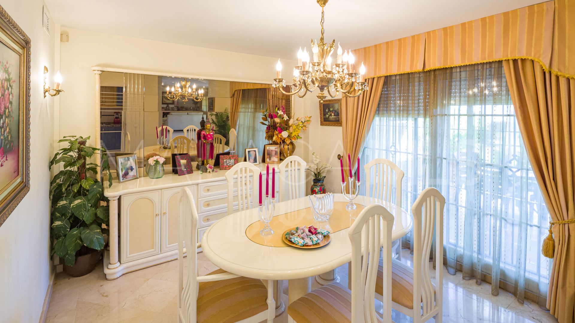 Parvilla for sale in Guadalmina Alta