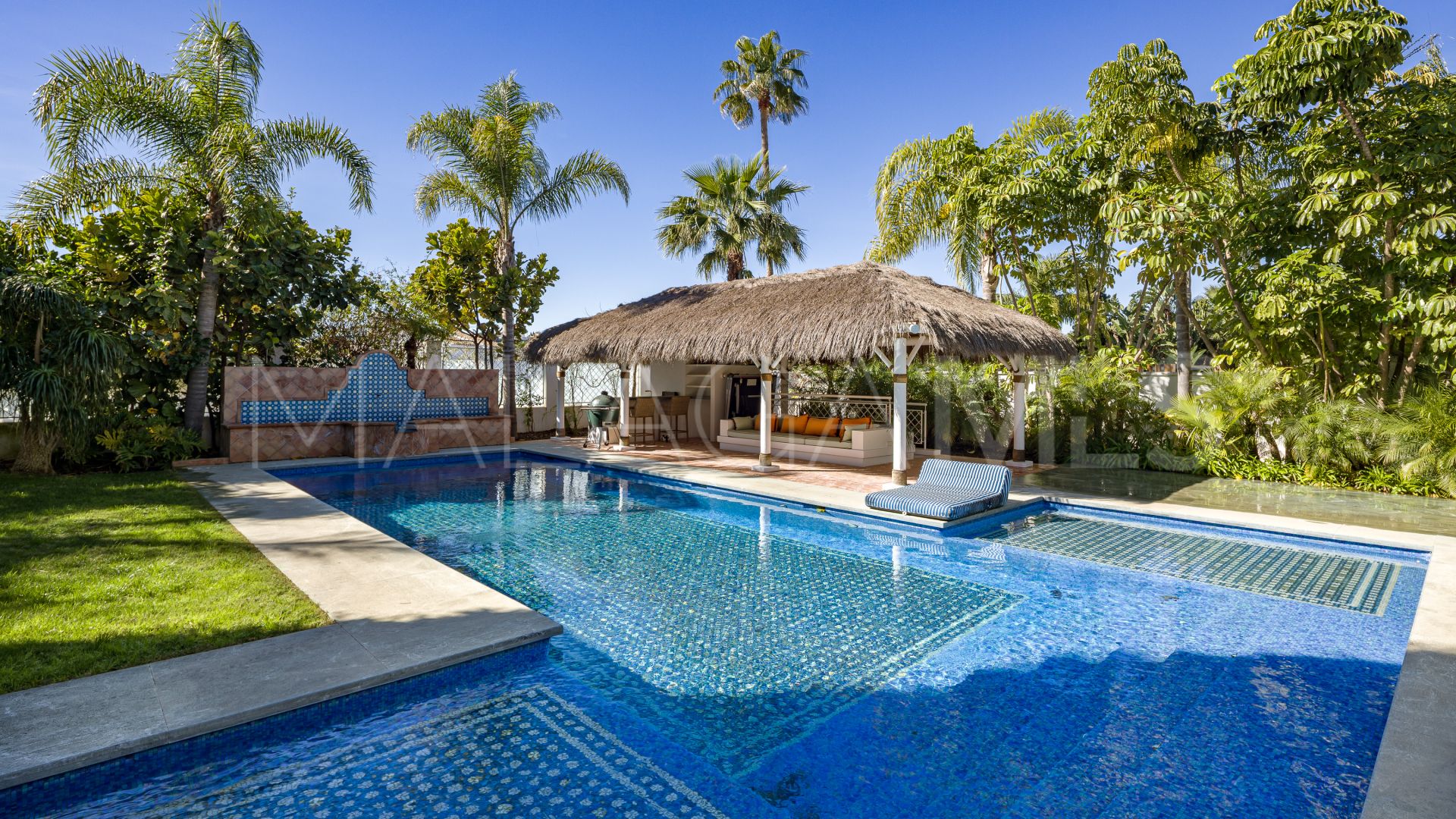 For sale villa with 5 bedrooms in Aloha