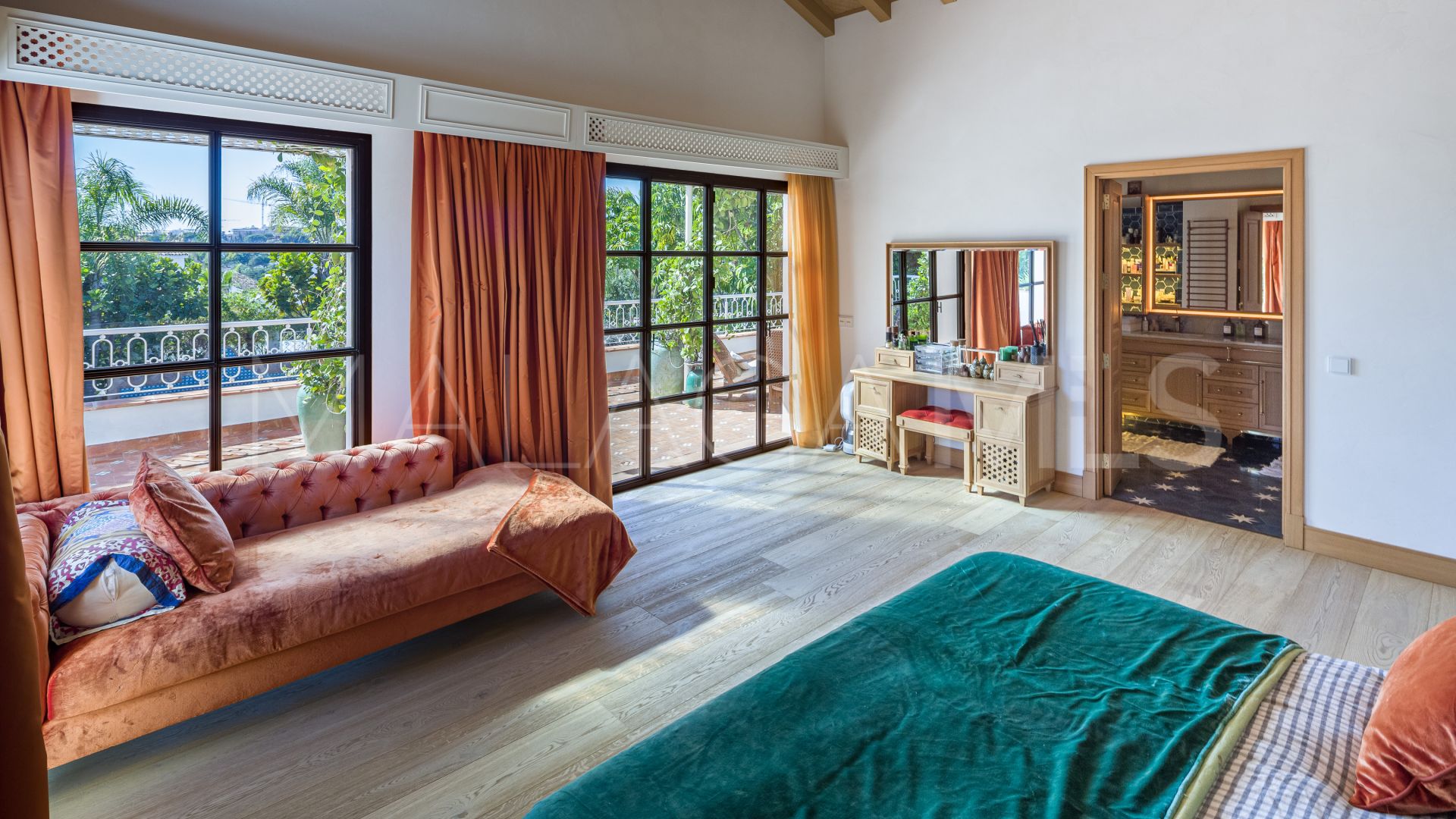 For sale villa with 5 bedrooms in Aloha