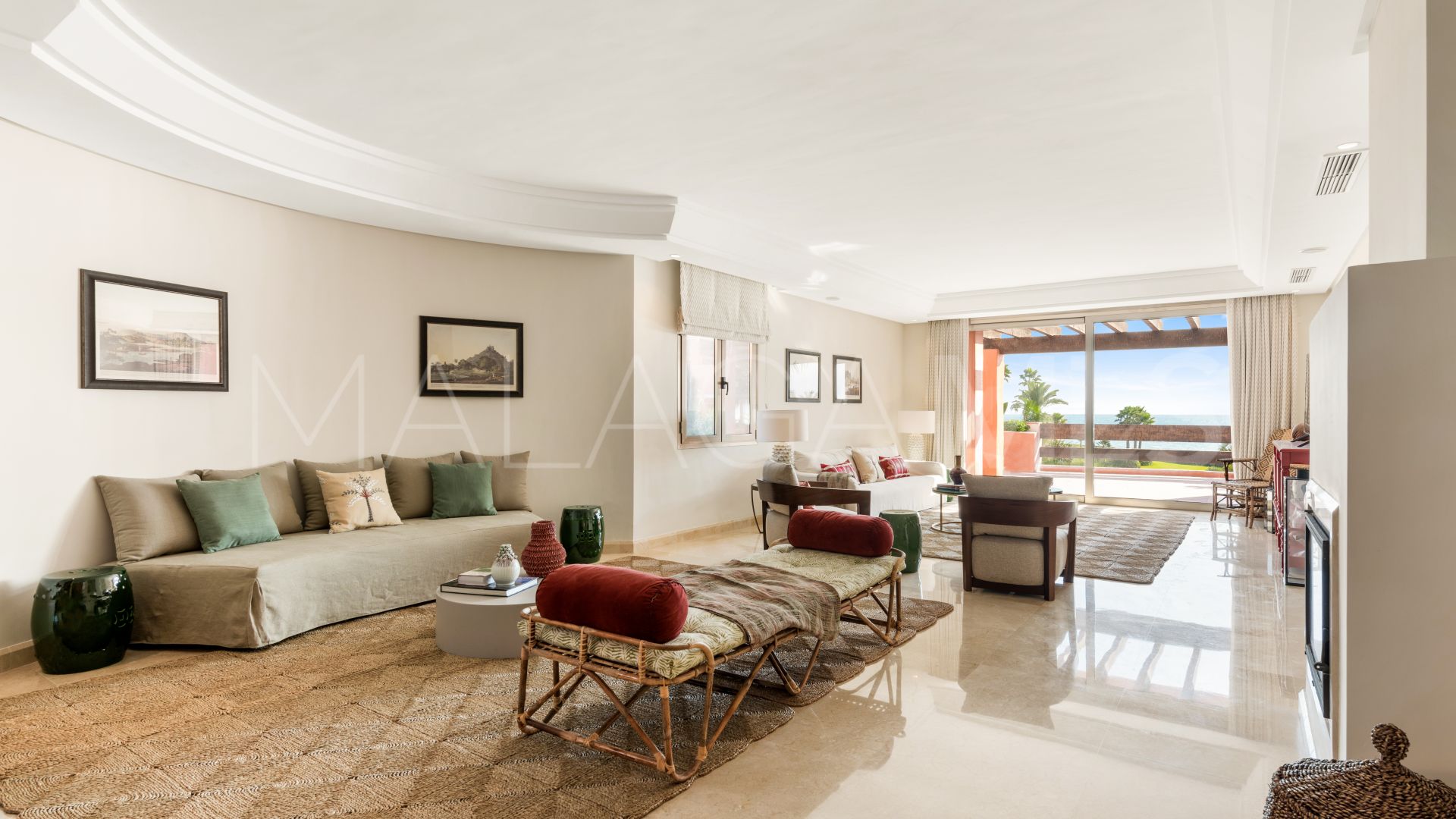 Buy atico duplex in Marbella Este de 3 bedrooms