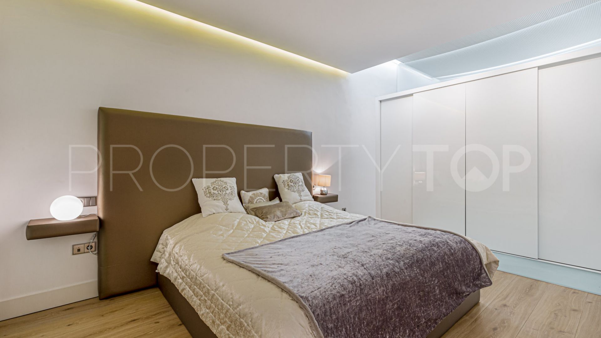 Marbella - Puerto Banus 3 bedrooms duplex for sale