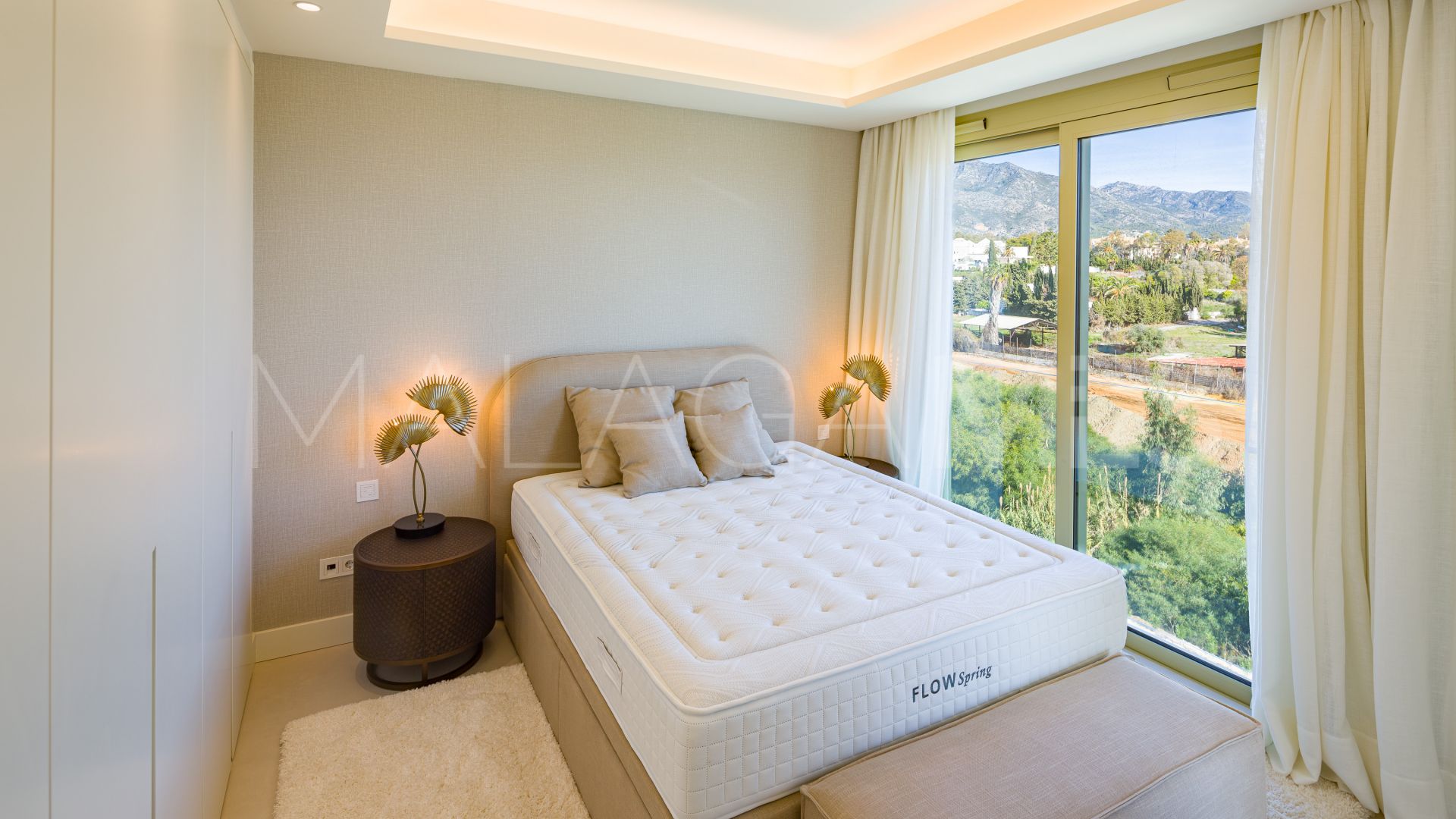 Appartement terrasse for sale in Marbella Golden Mile