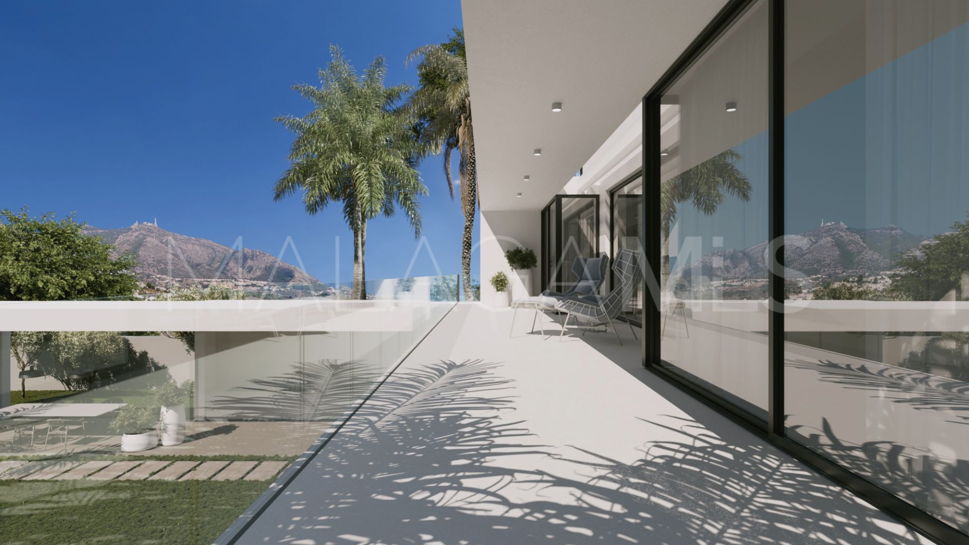 6 bedrooms villa in Marbella Golden Mile for sale