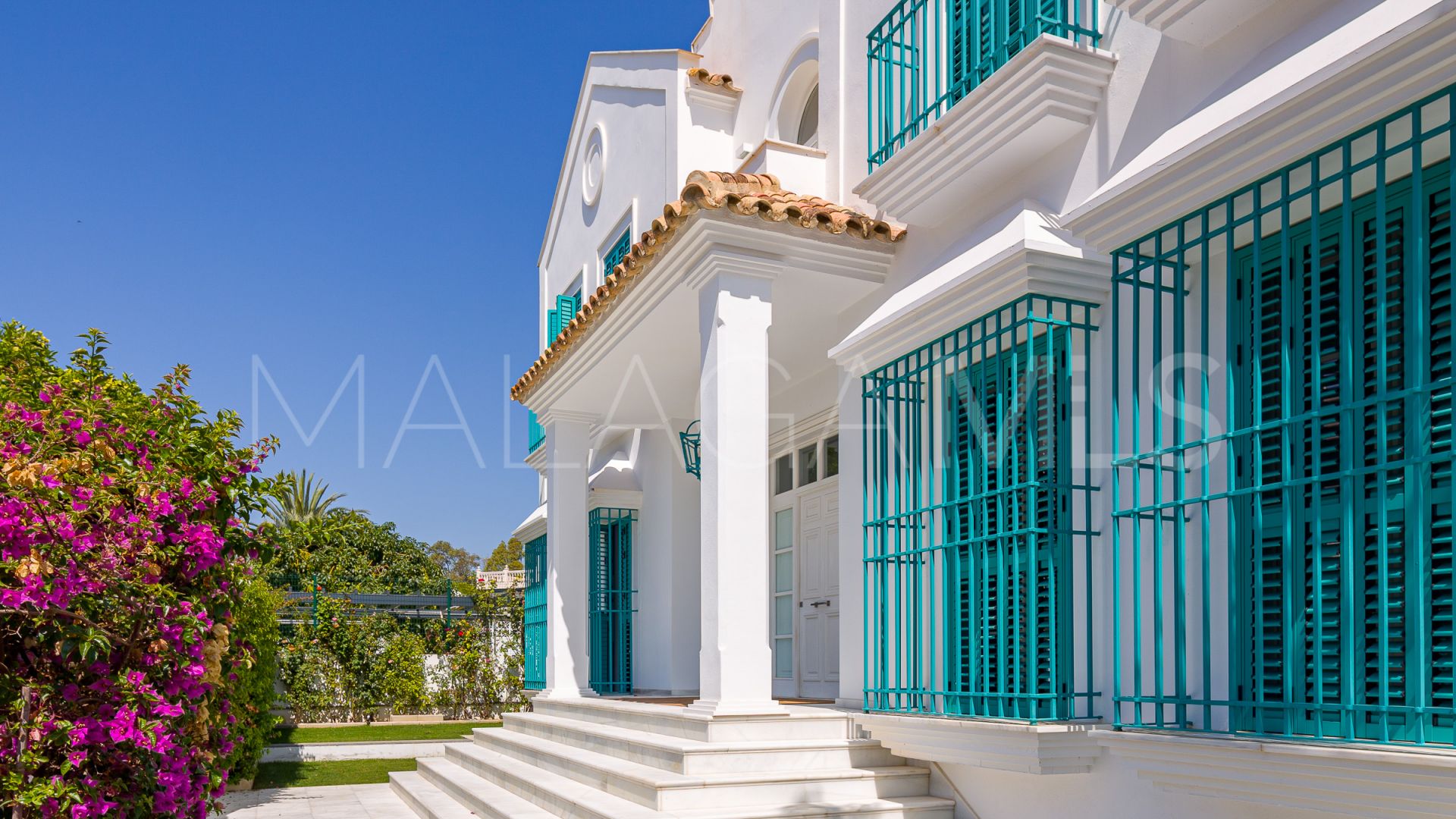 Villa with 13 bedrooms for sale in Marbella Centro