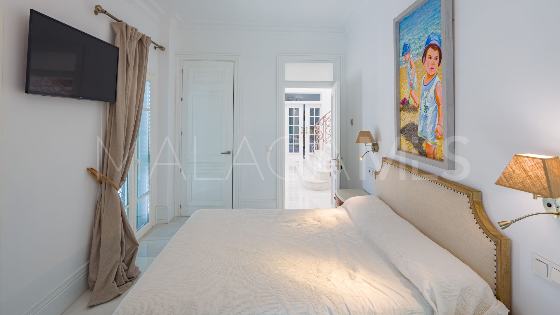 Villa with 13 bedrooms for sale in Marbella Centro