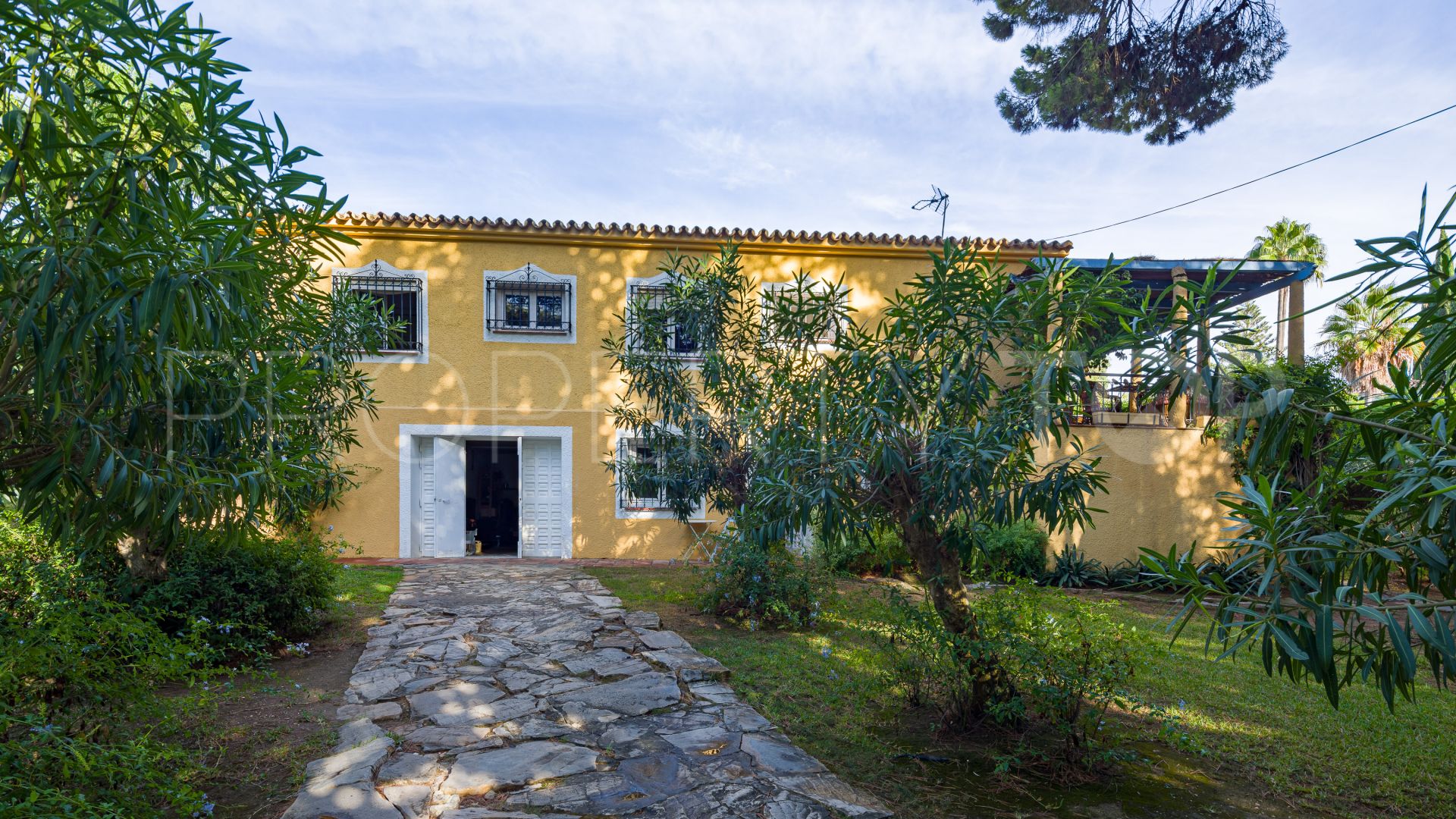 La Carolina villa for sale