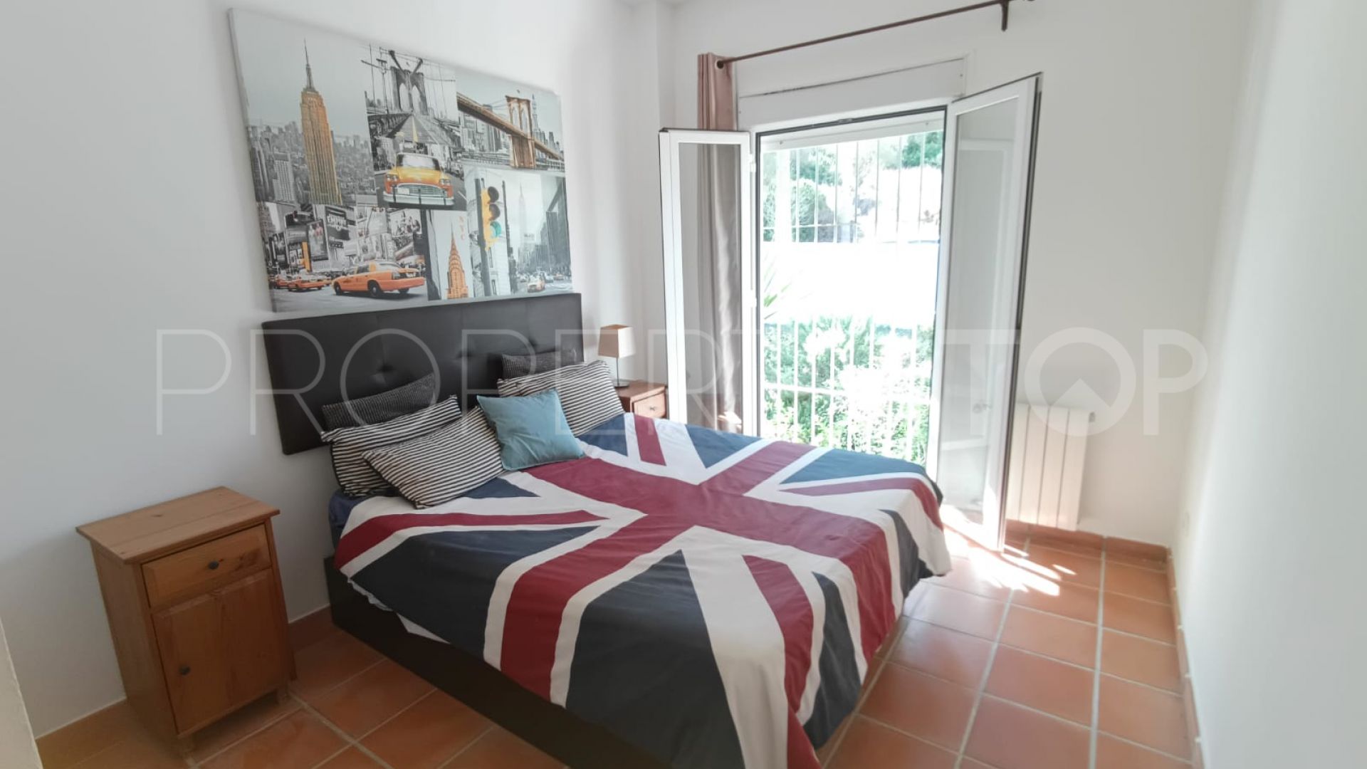 Zona F 5 bedrooms villa for sale