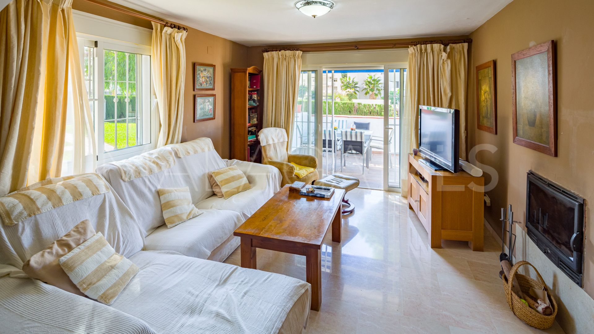 Nueva Andalucia, apartamento planta baja de 3 bedrooms for sale