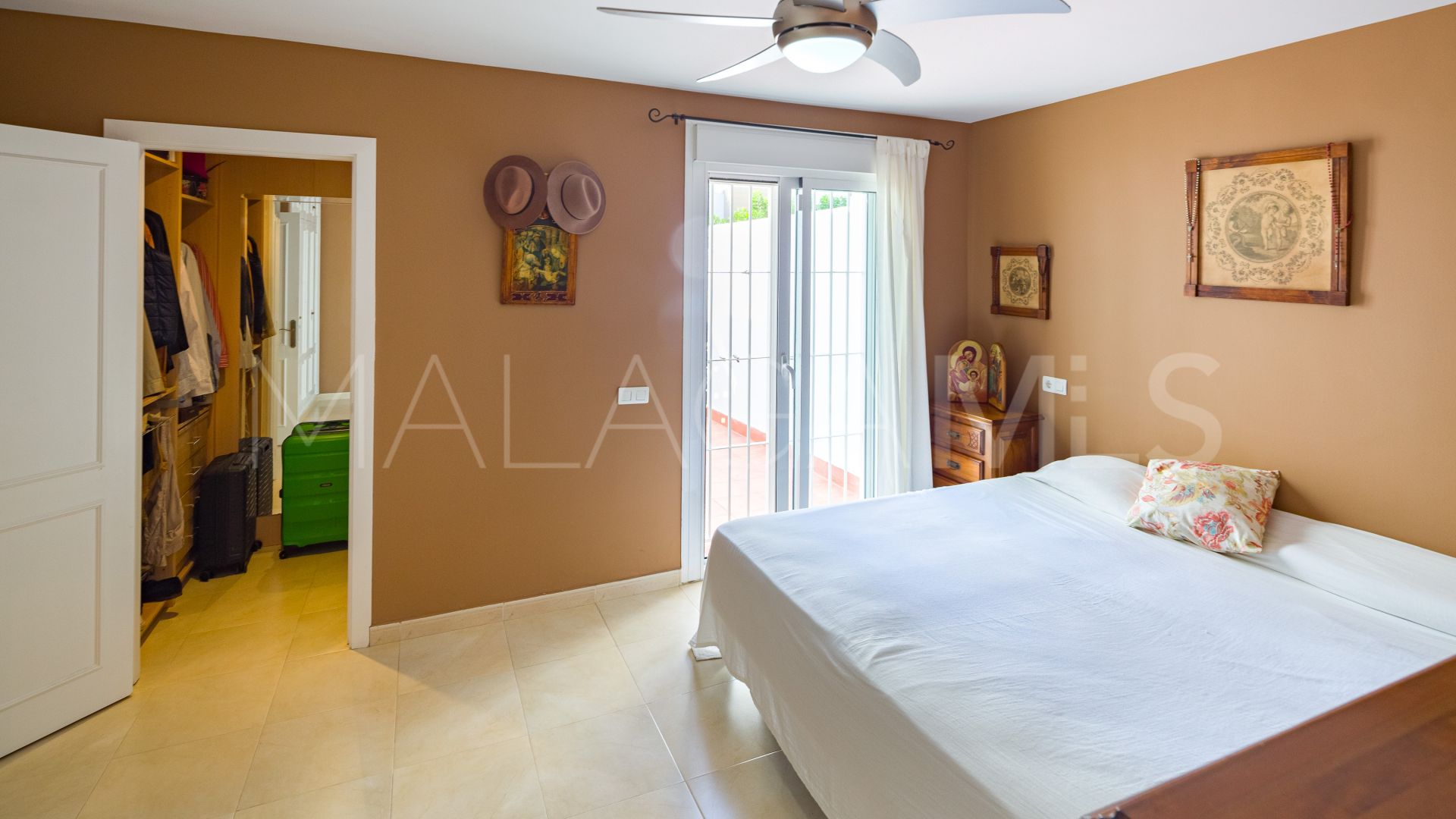 Nueva Andalucia, apartamento planta baja de 3 bedrooms for sale