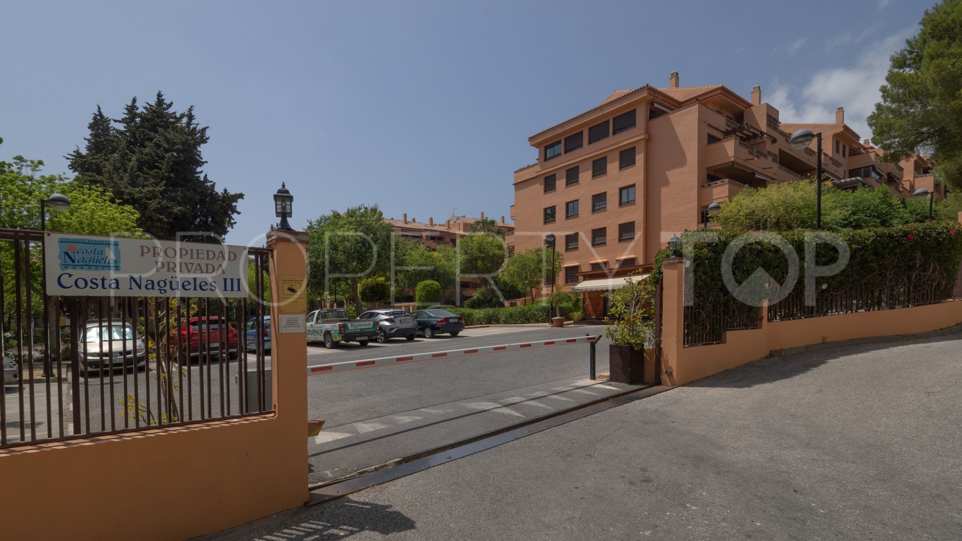 For sale Marbella Golden Mile apartment