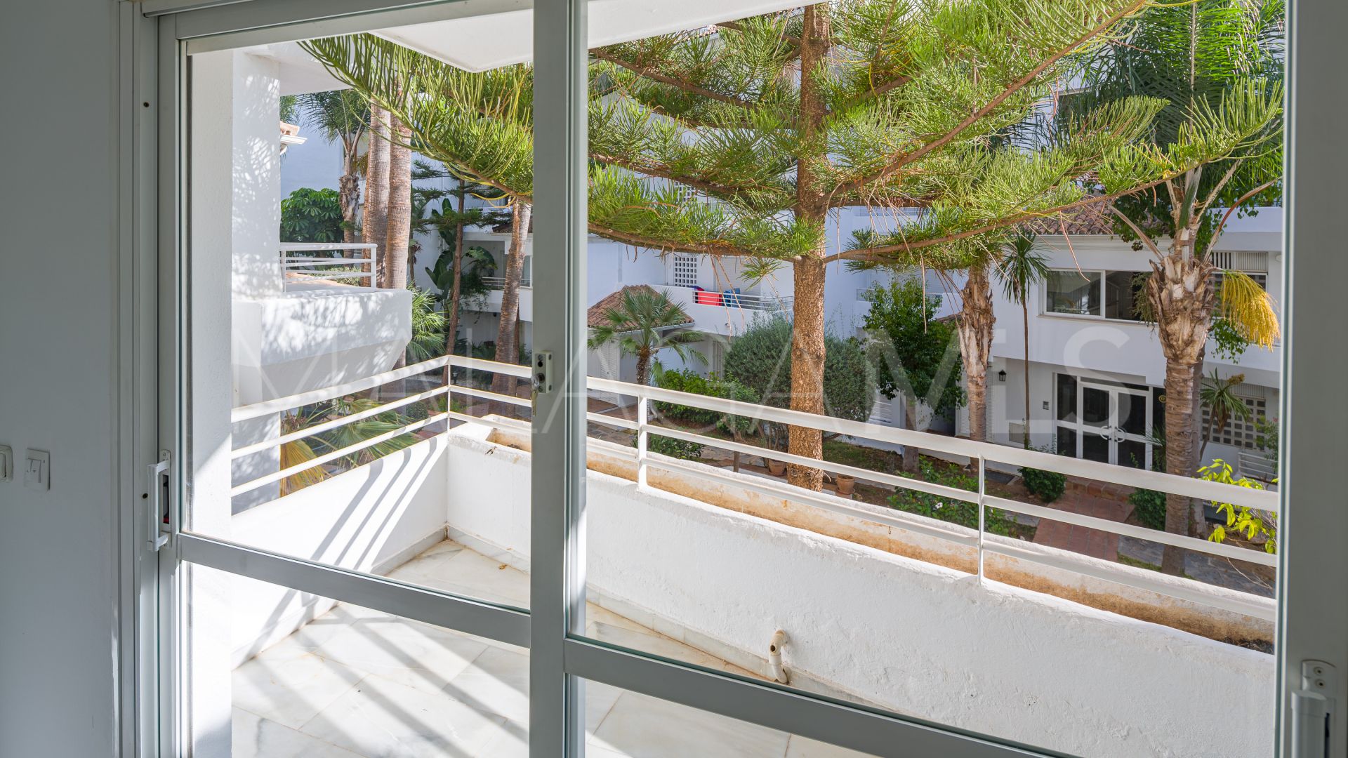 Appartement for sale in Guadalmina Baja