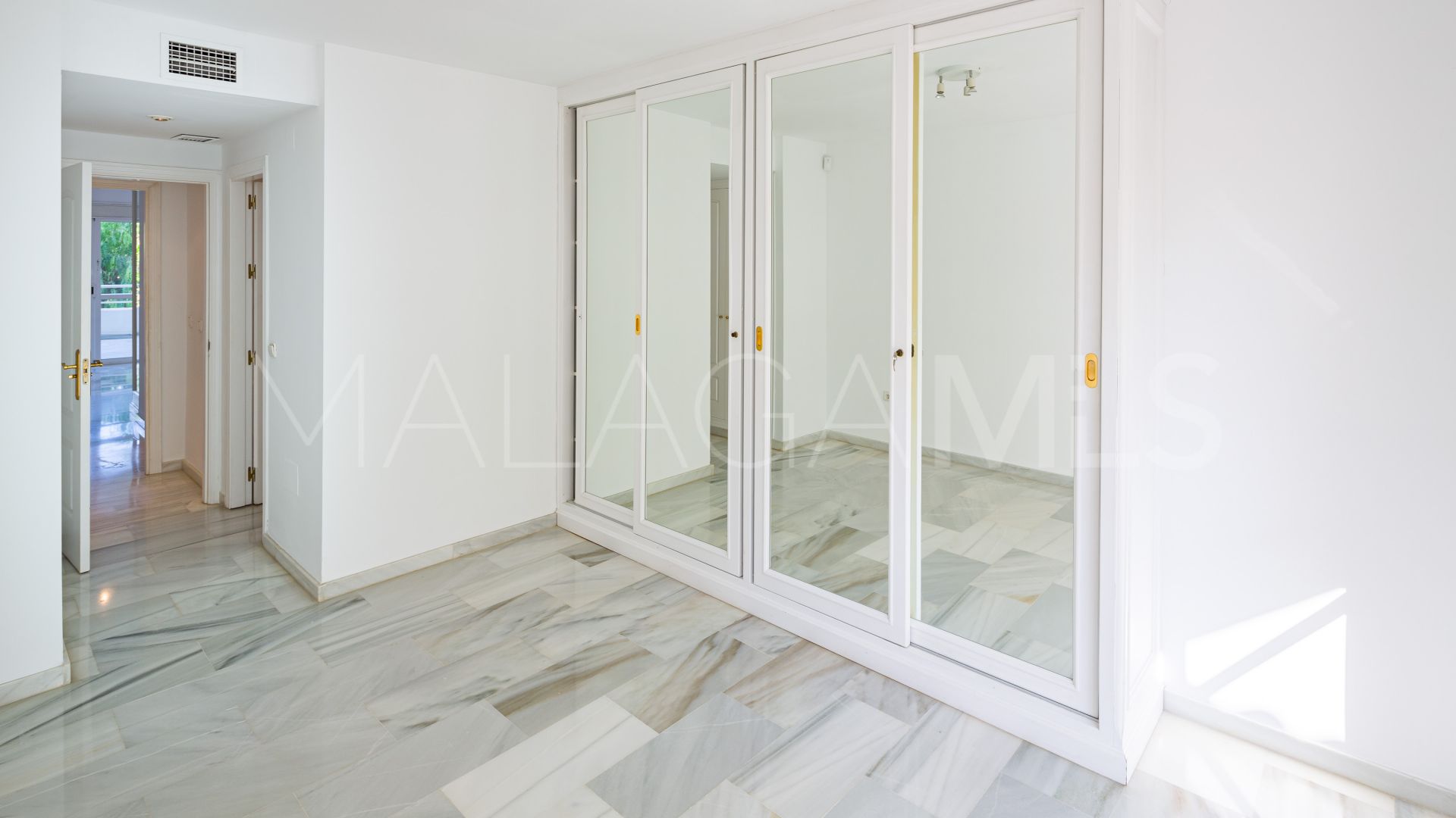 Appartement for sale in Guadalmina Baja