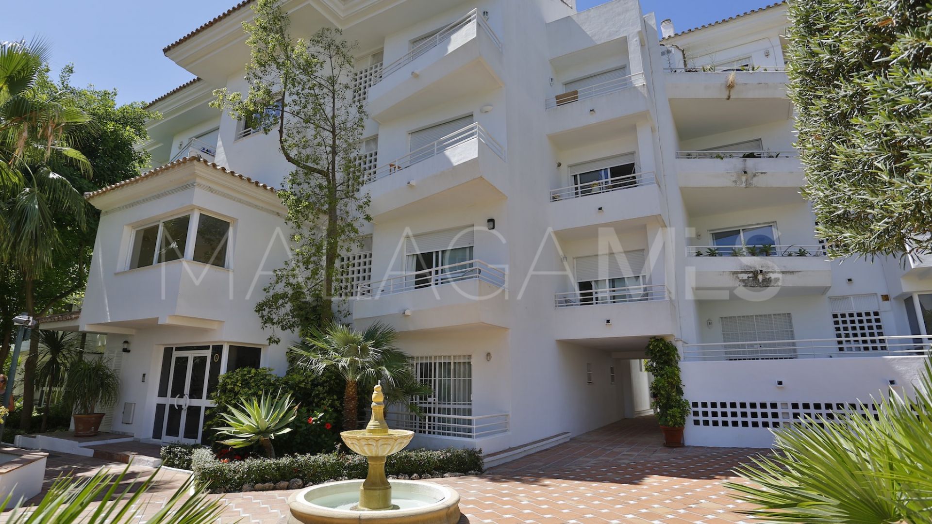 For sale apartment in Guadalmina Baja