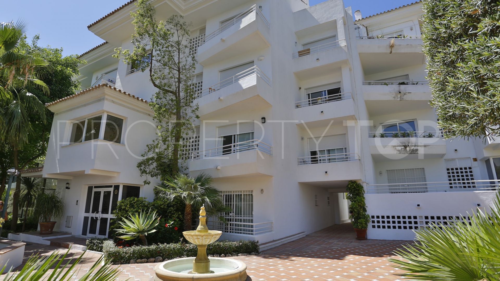 Apartamento a la venta en Guadalmina Baja