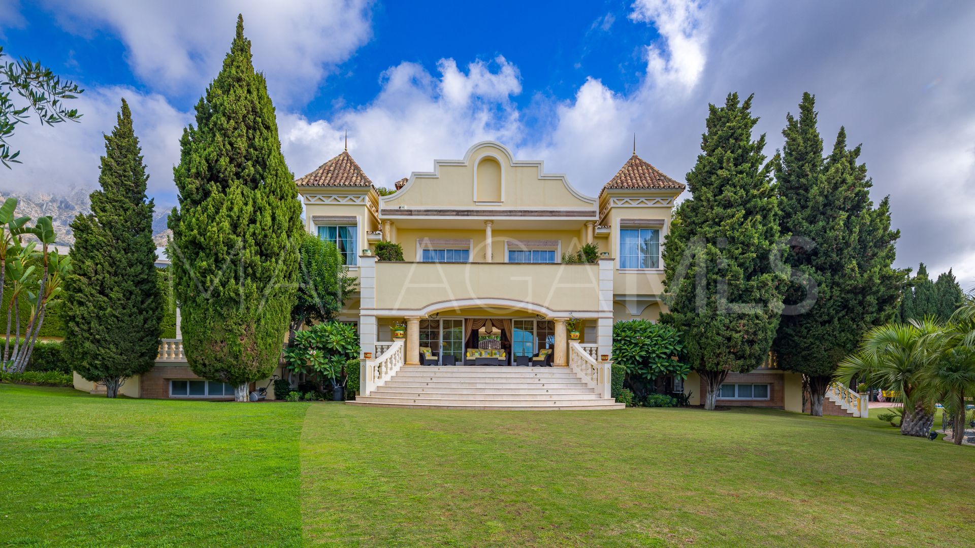 Se vende villa de 6 bedrooms in Sierra Blanca
