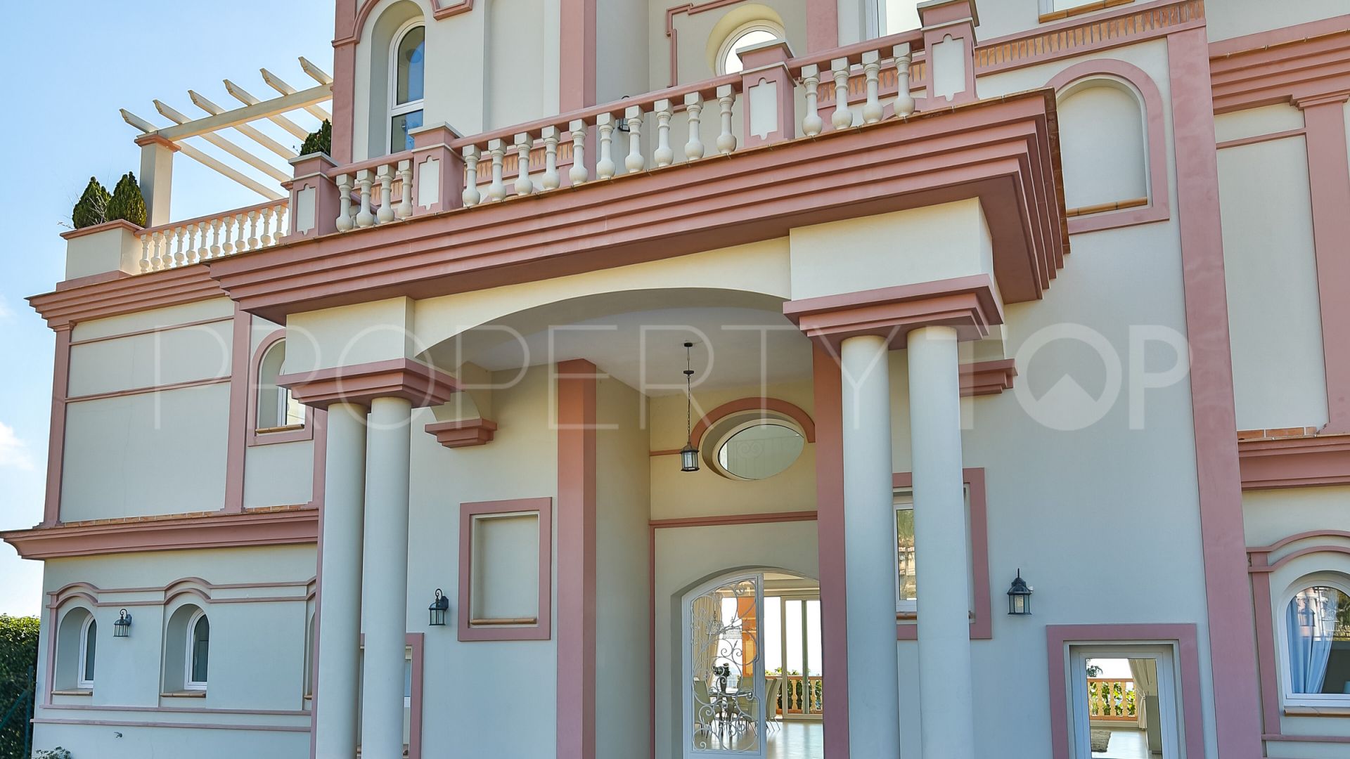 Villa a la venta en Los Flamingos Golf de 8 dormitorios