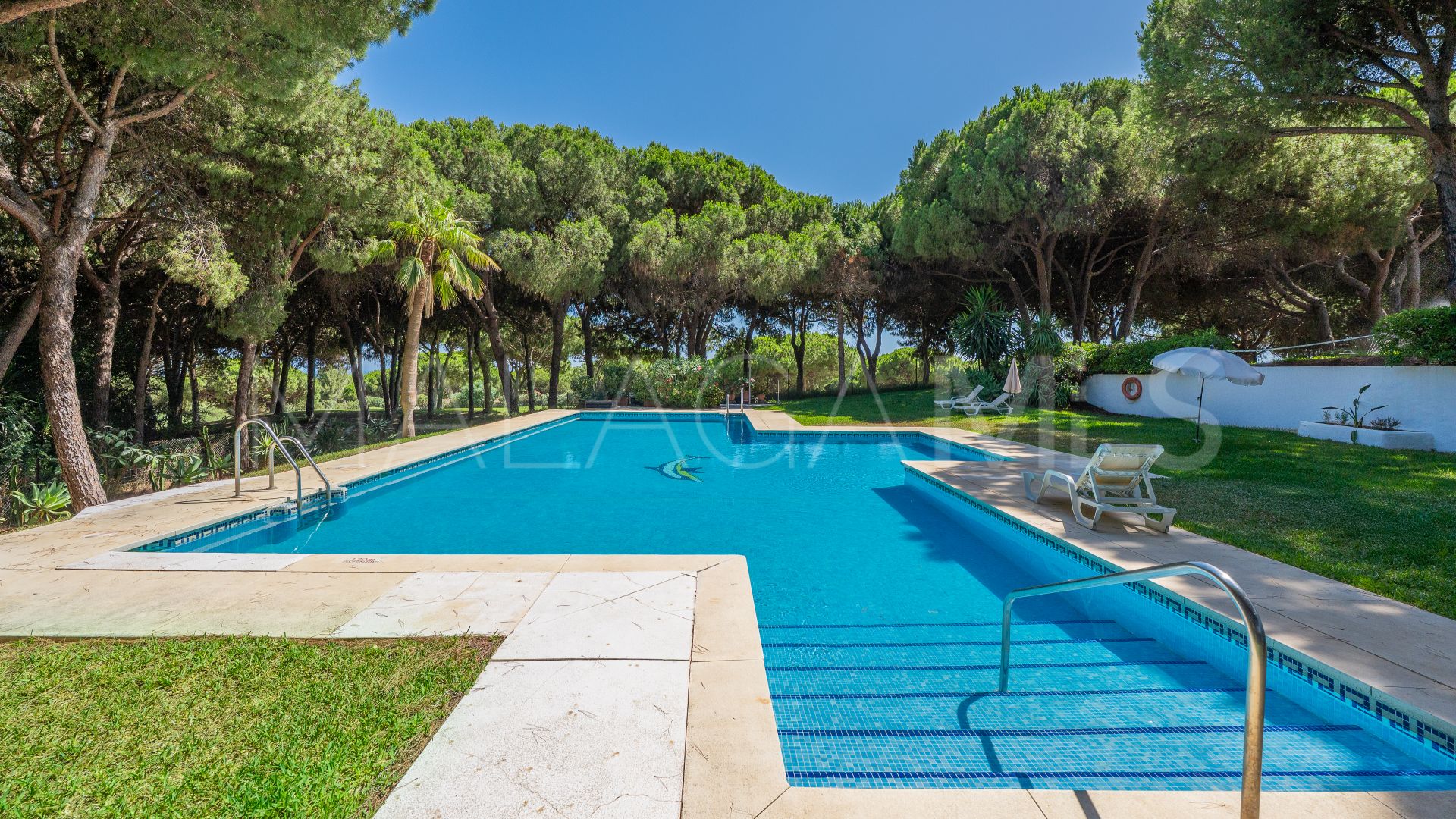 Villa for sale in Cabopino