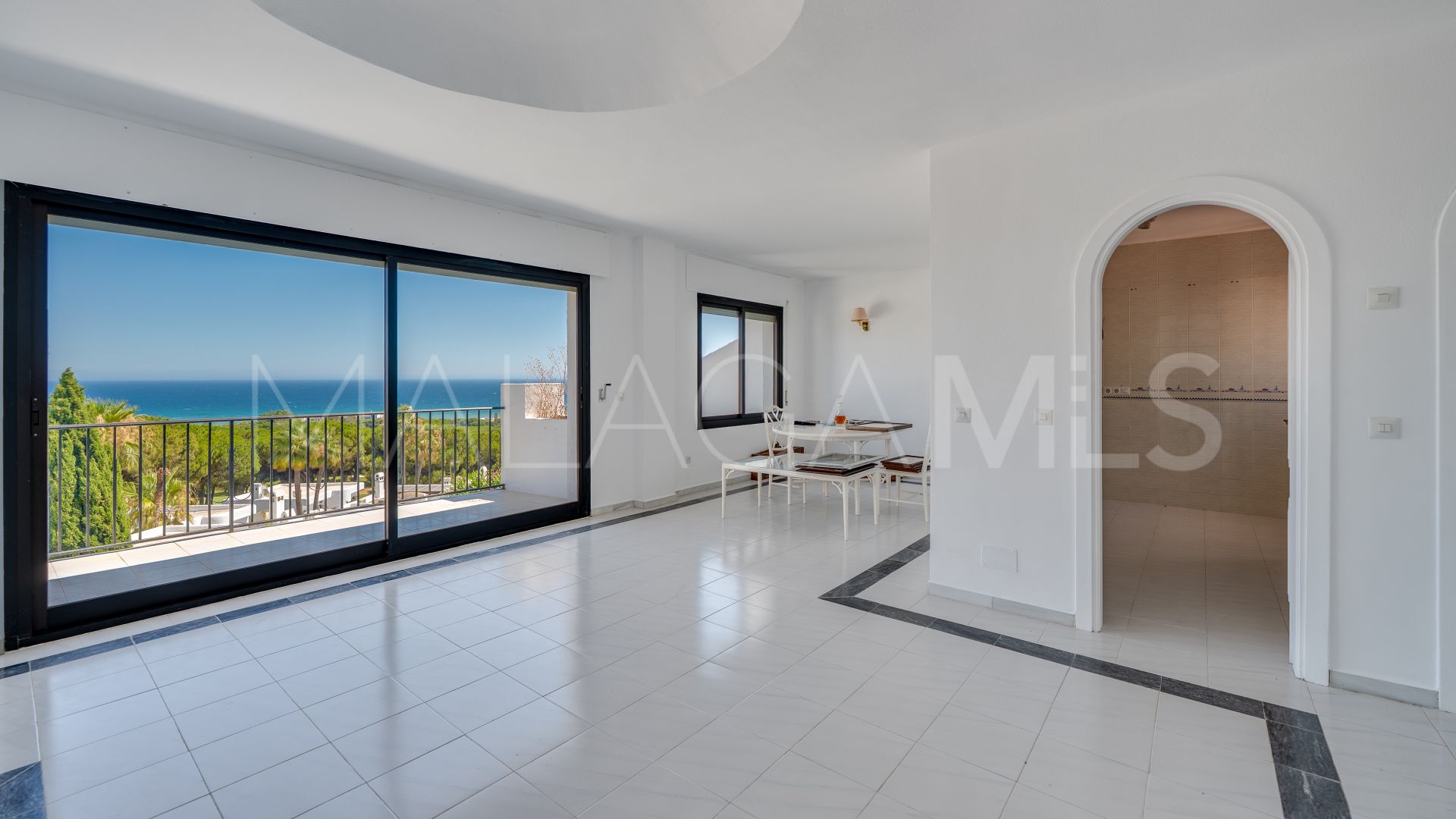 Villa for sale in Cabopino