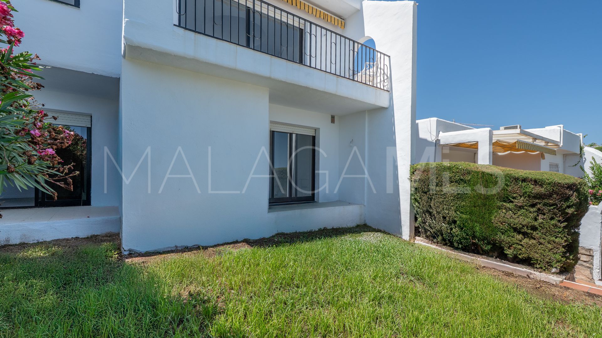 Villa for sale in Cabopino