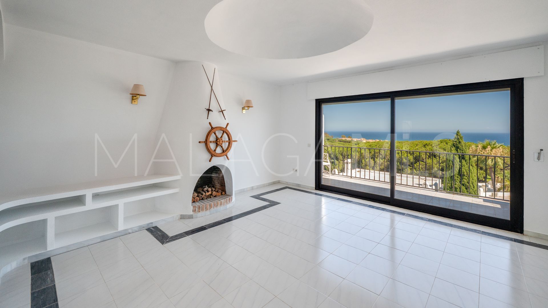 Villa for sale in Cabopino