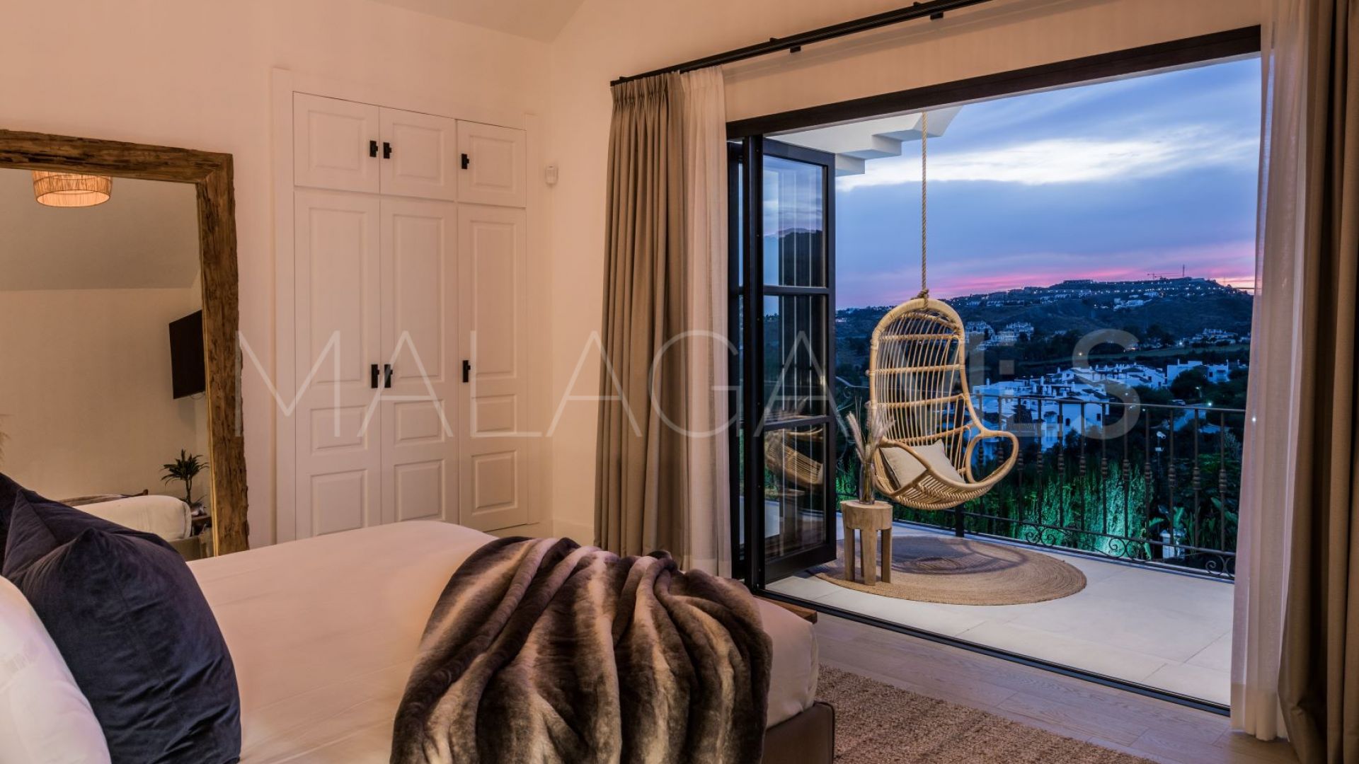 Los Arqueros, villa for sale